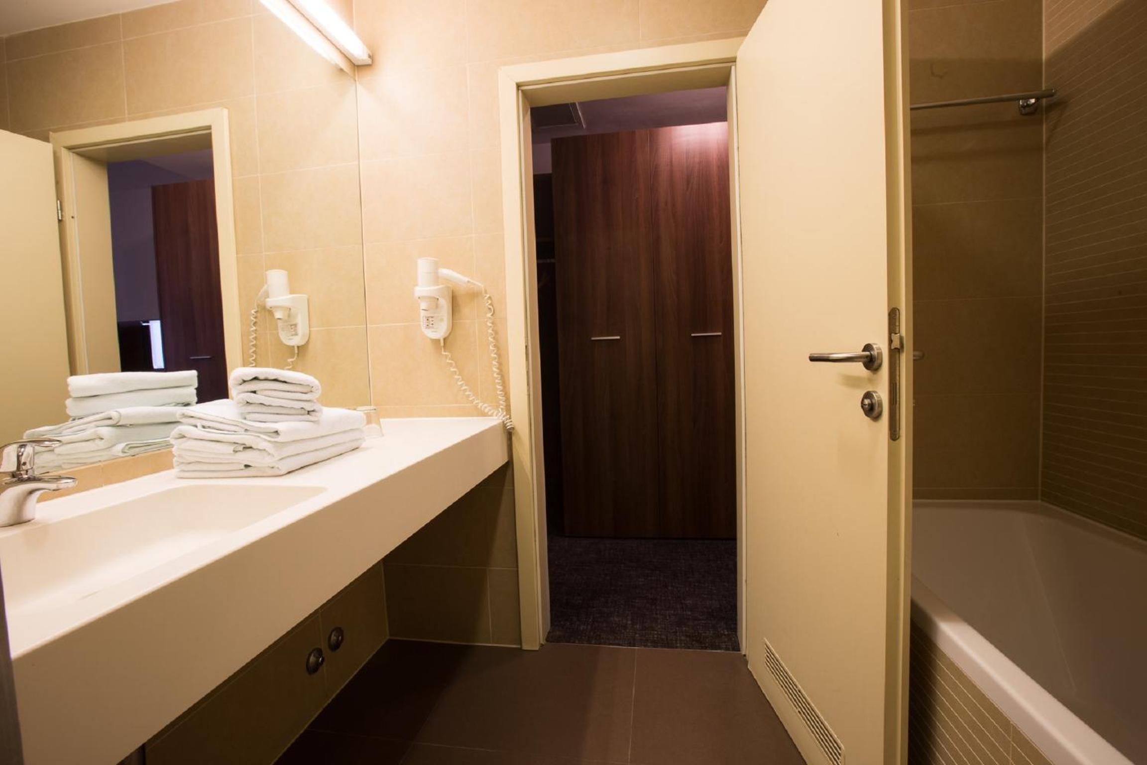 Comfort Triple Room photo 2