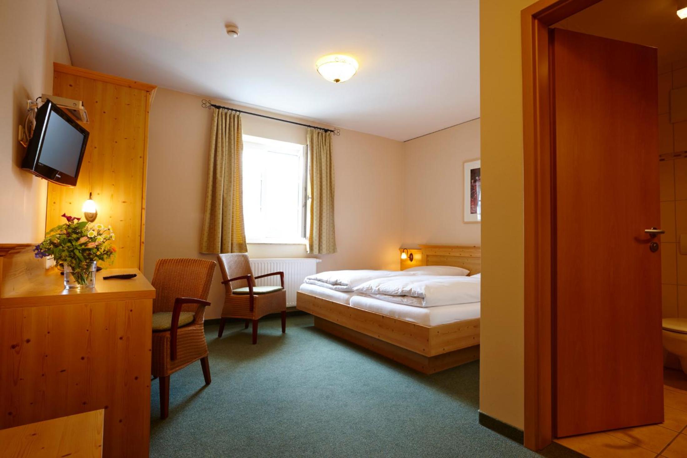 Double Room - Photo 2