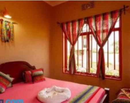 Standard Double Room with Shared Bathroom