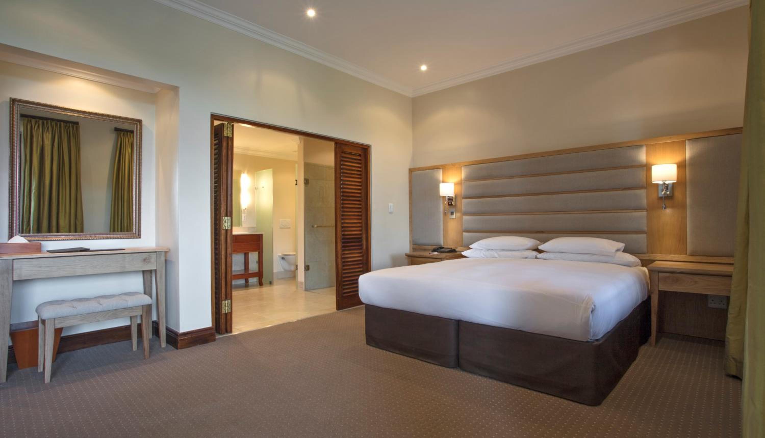 Executive Room - Photo 4