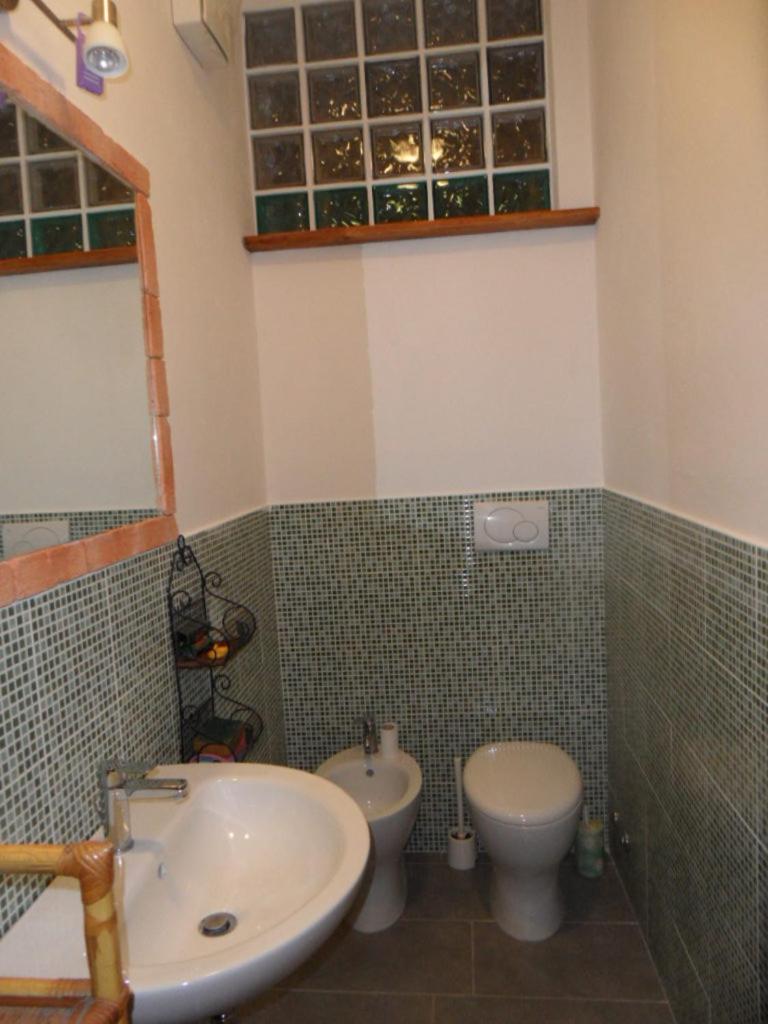 Double Room with Private Bathroom photo 2