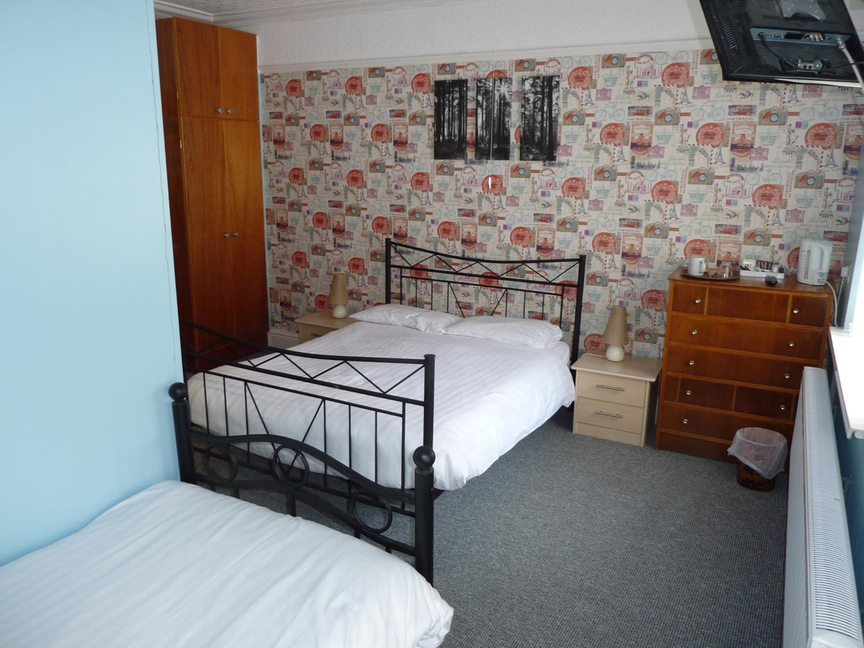 Standard Family Room photo 1