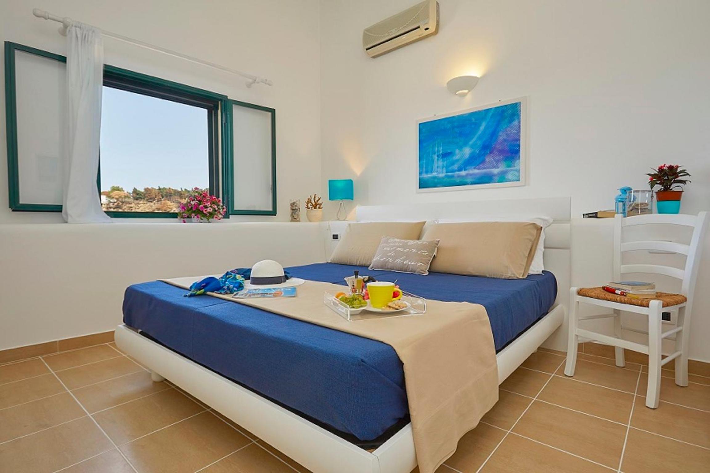 One-Bedroom Apartment With Balcony And Sea View