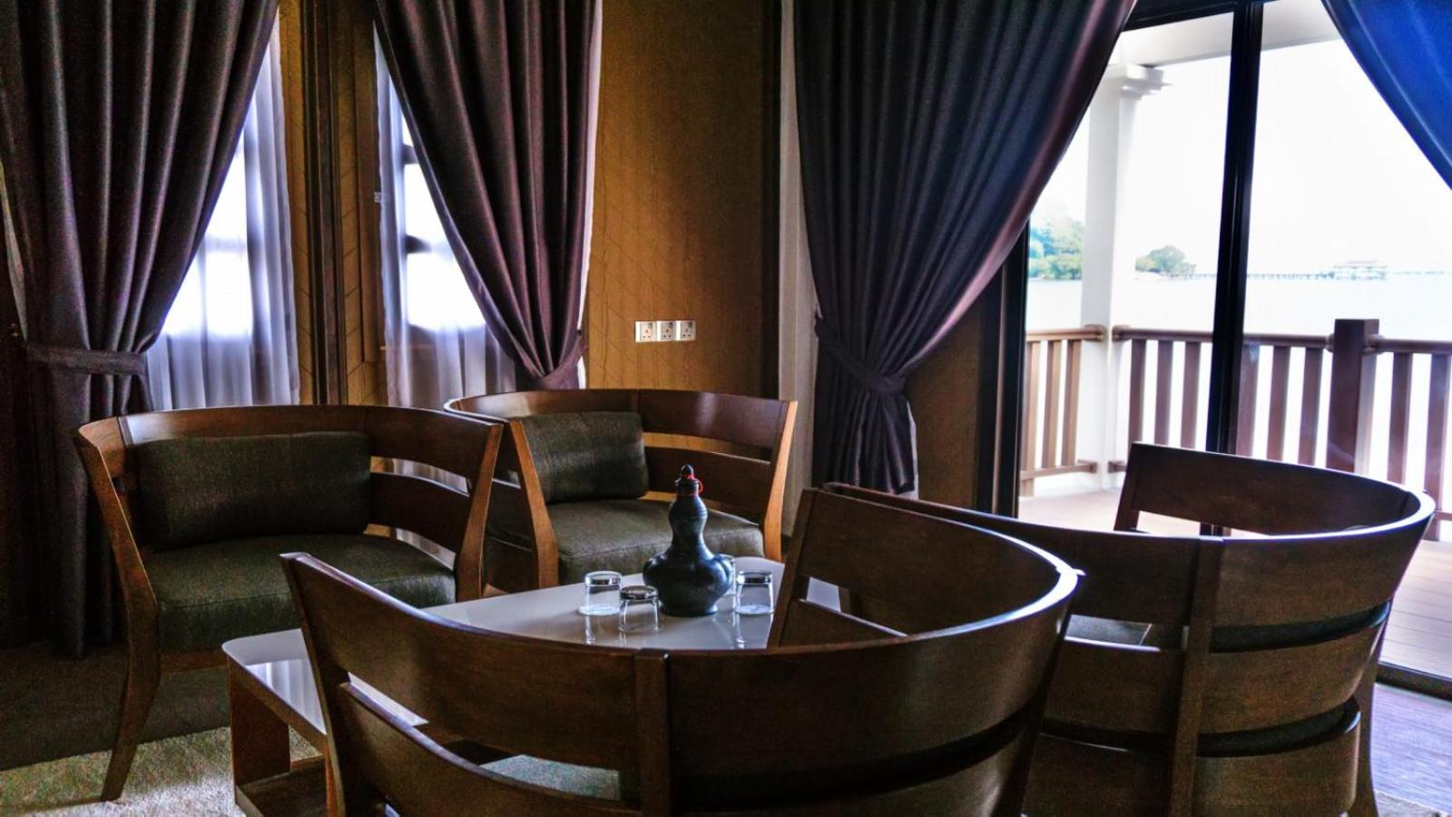 Premier Suite photo 2