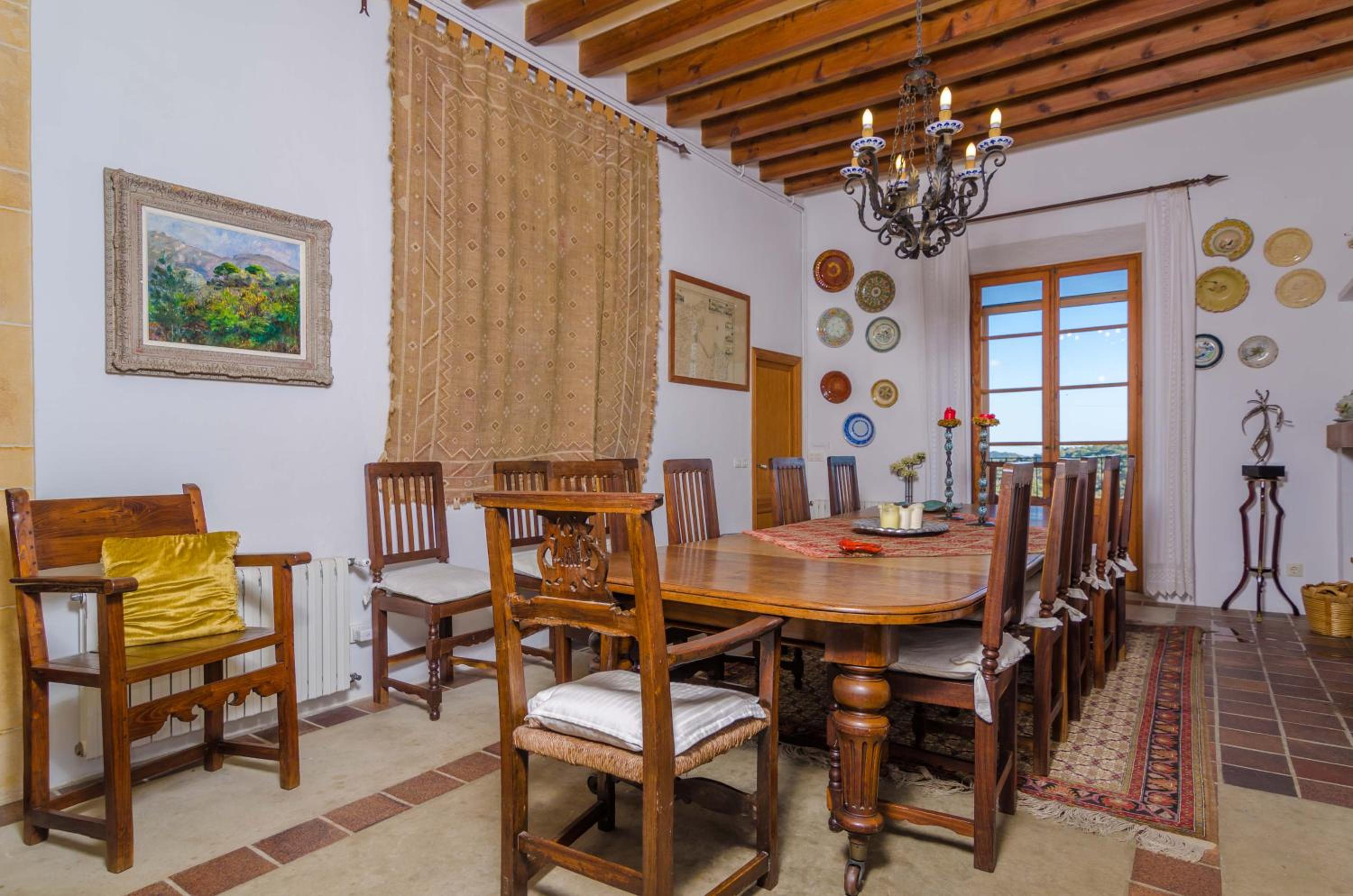 Five-Bedroom Villa photo 3
