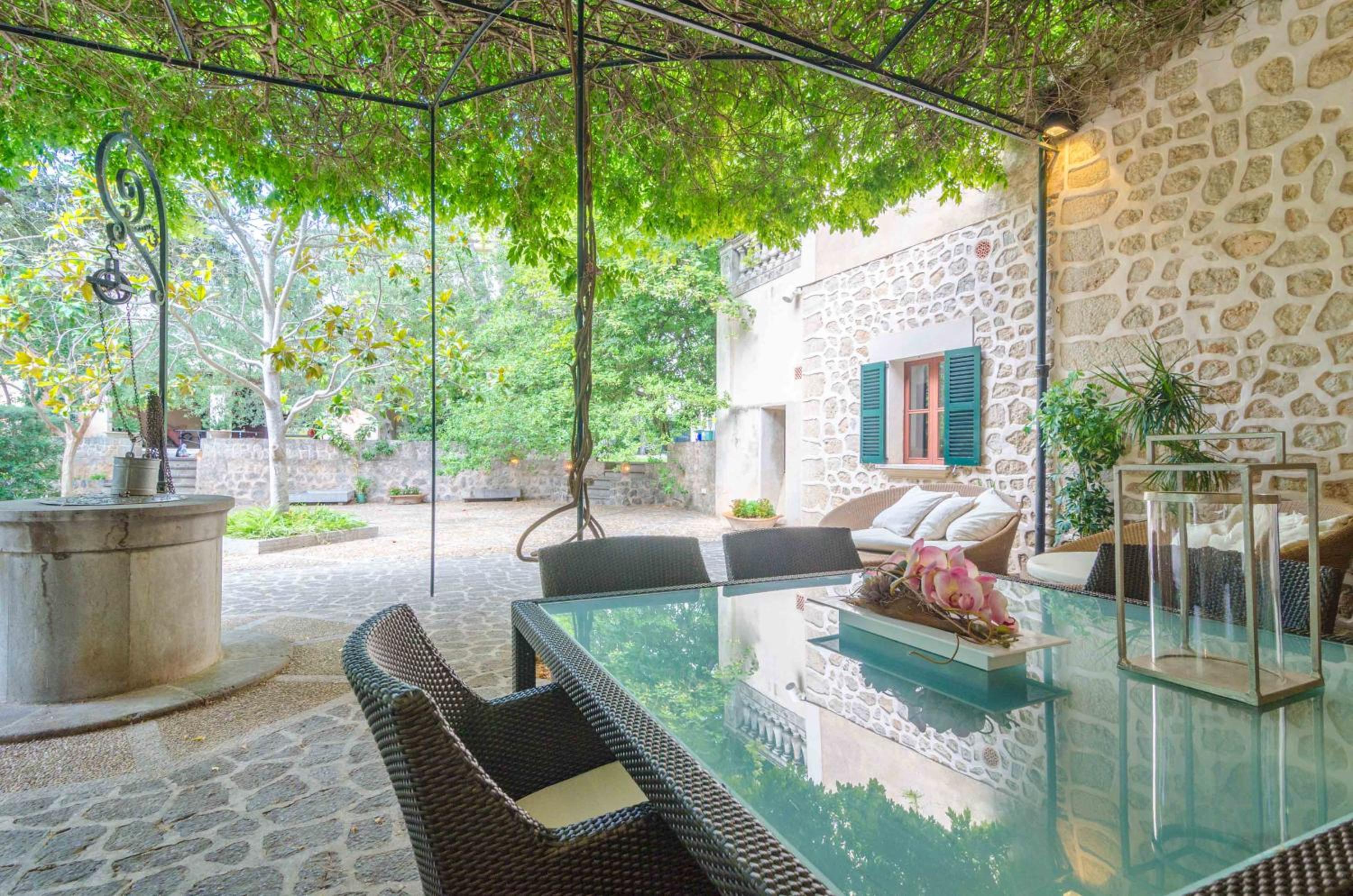 Villa photo 3