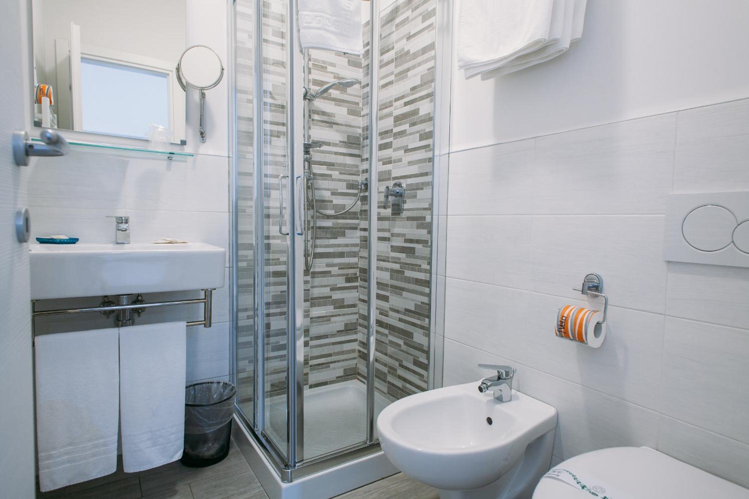 Junior Suite - Photo 8