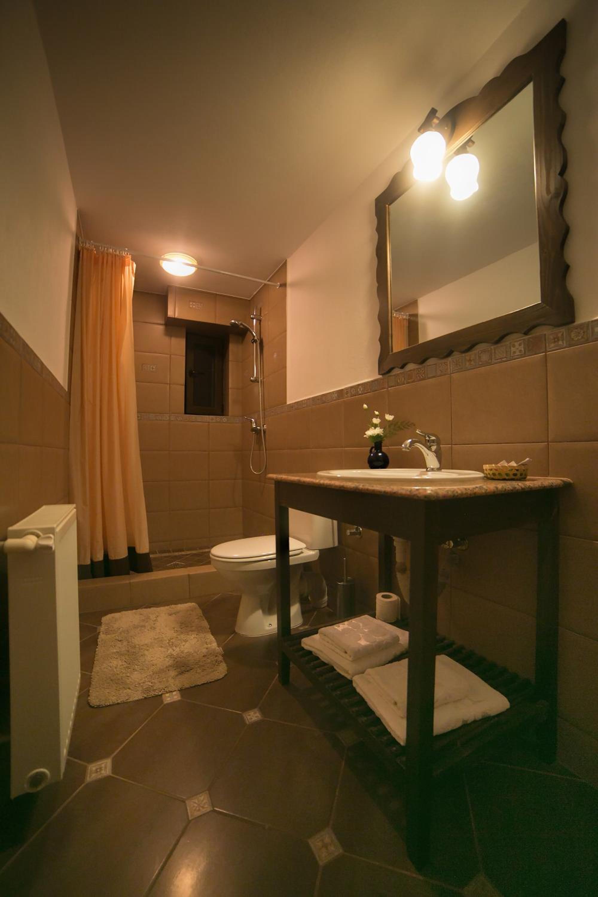 Standard Triple Room - Photo 1