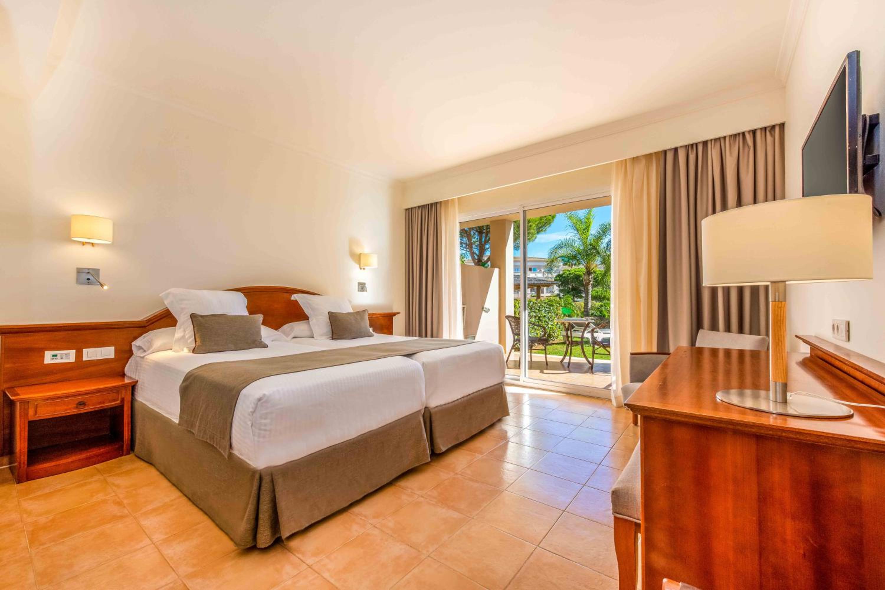 Double Room with Garden