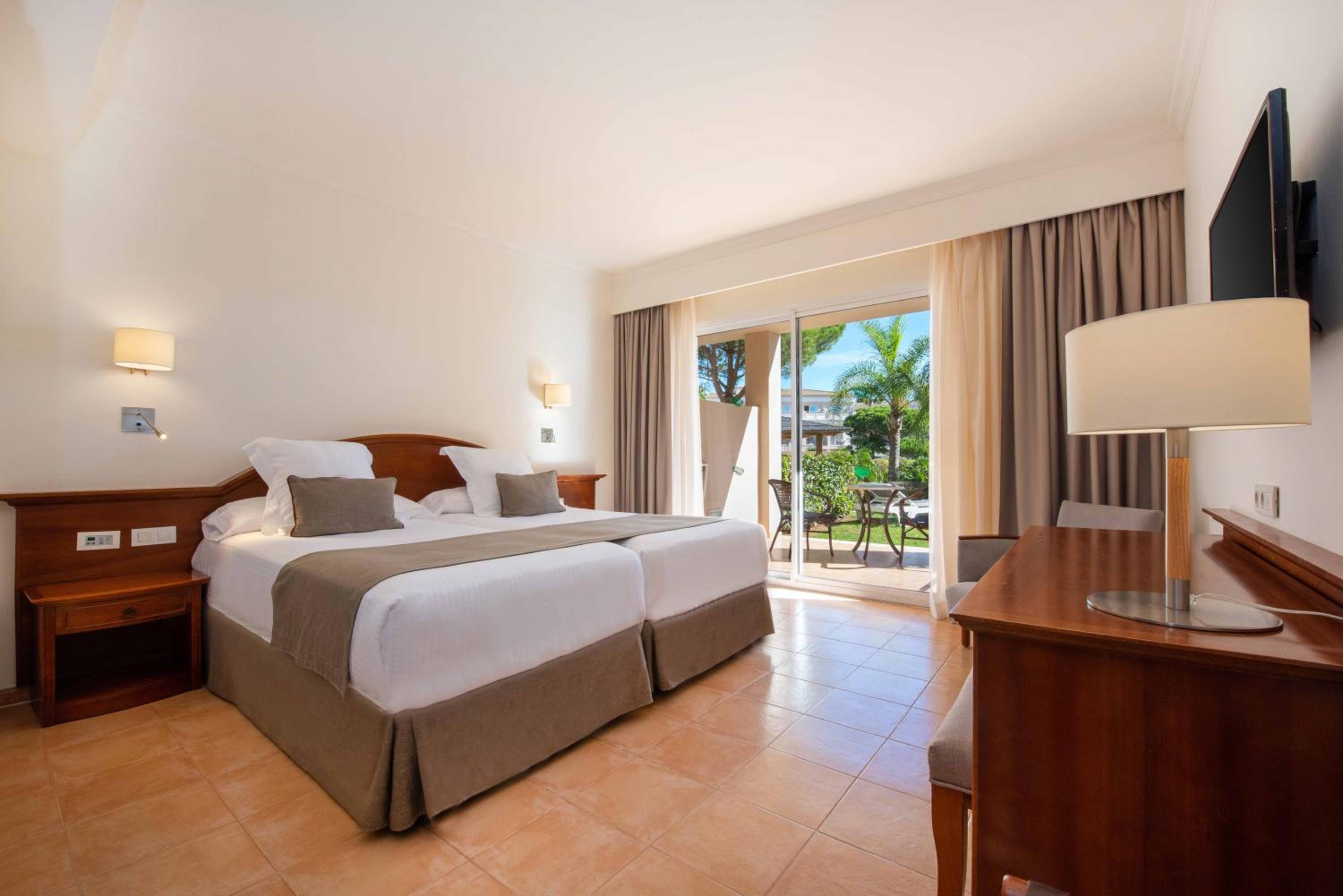Double Room with Garden Double Room with Garden