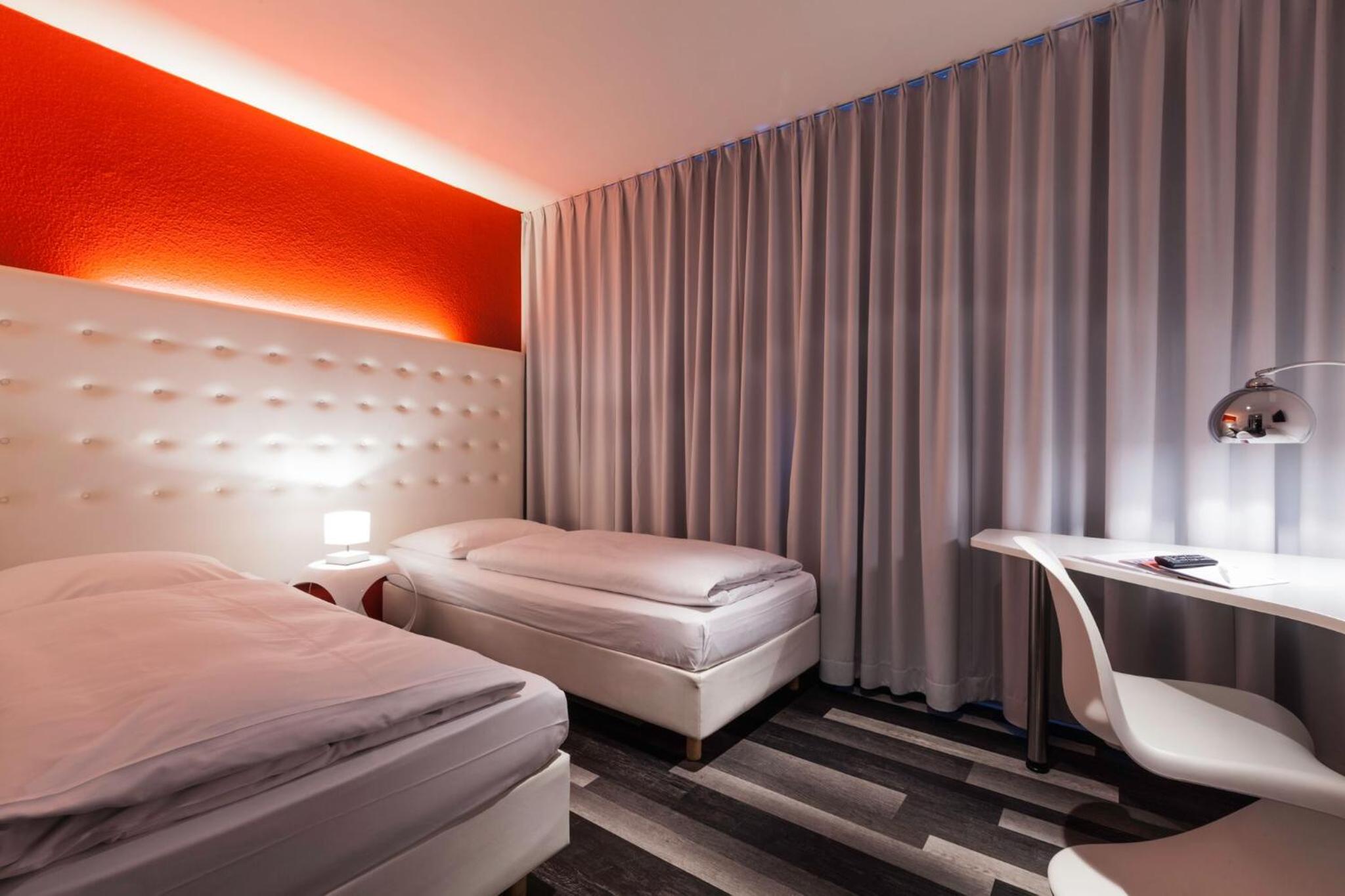 Double or Twin Room - Photo 3