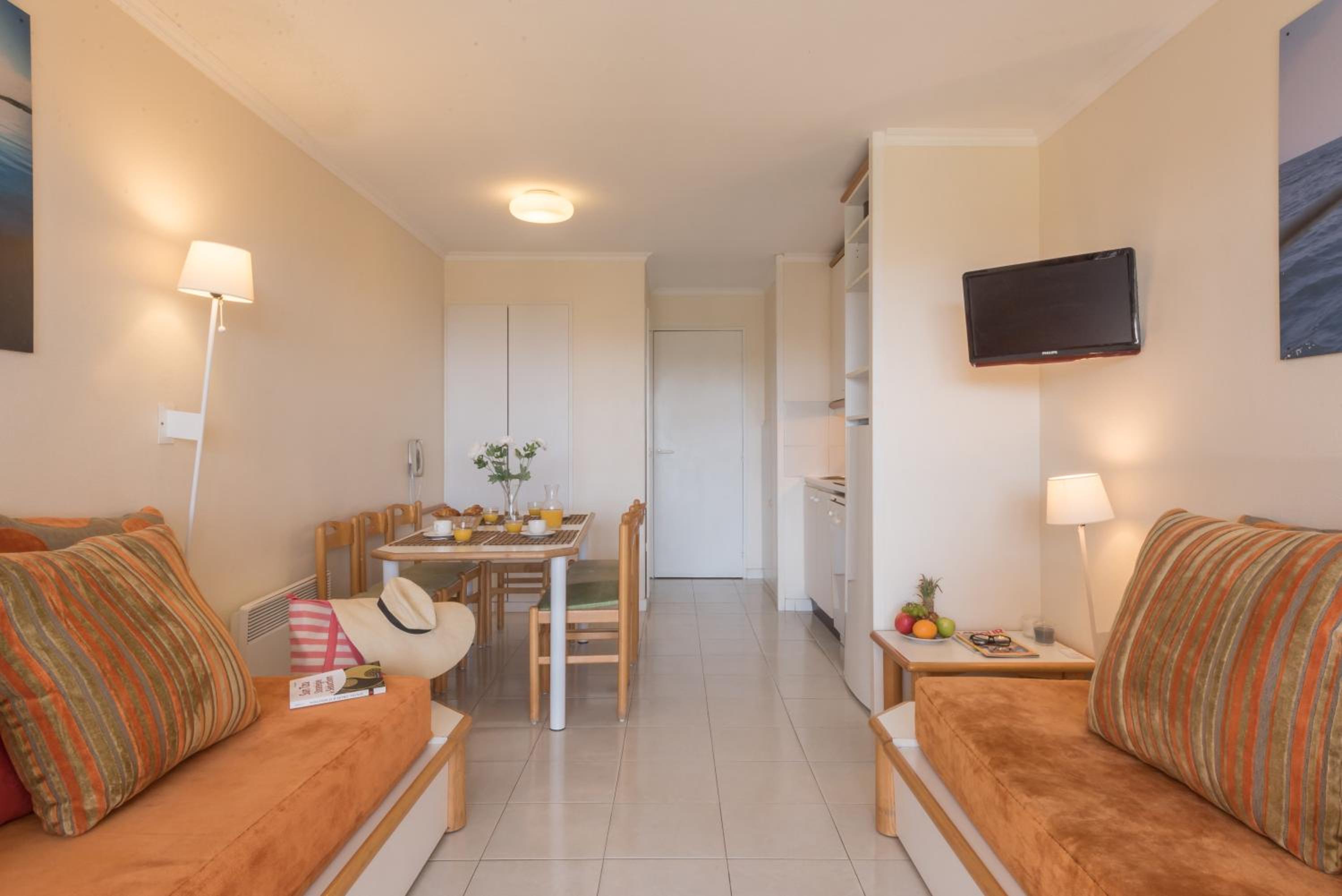 Economy One-Bedroom Apartment With Sleeping Alcove And Terrace (6 People) - Sea View