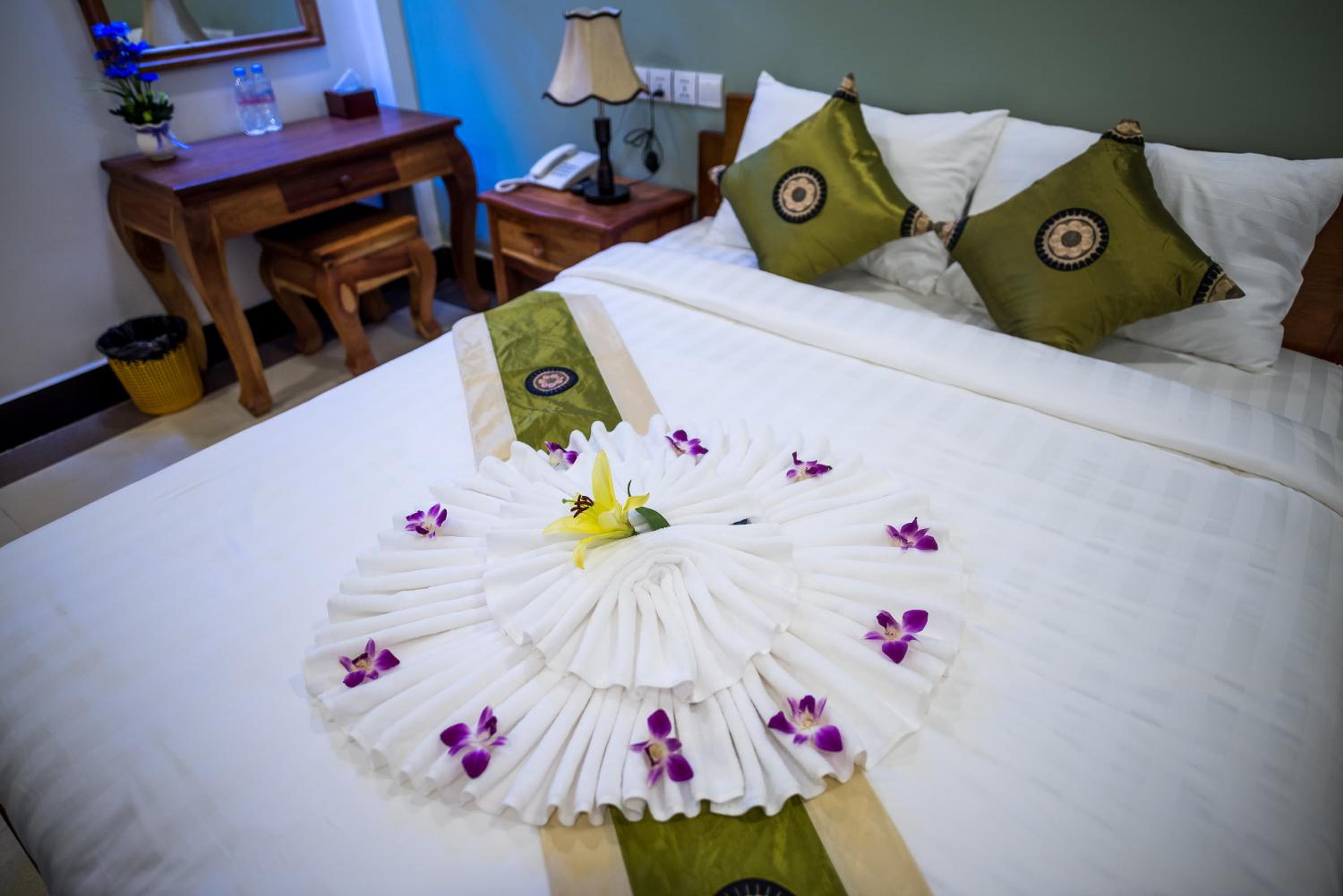 Deluxe Double Room - Photo 10