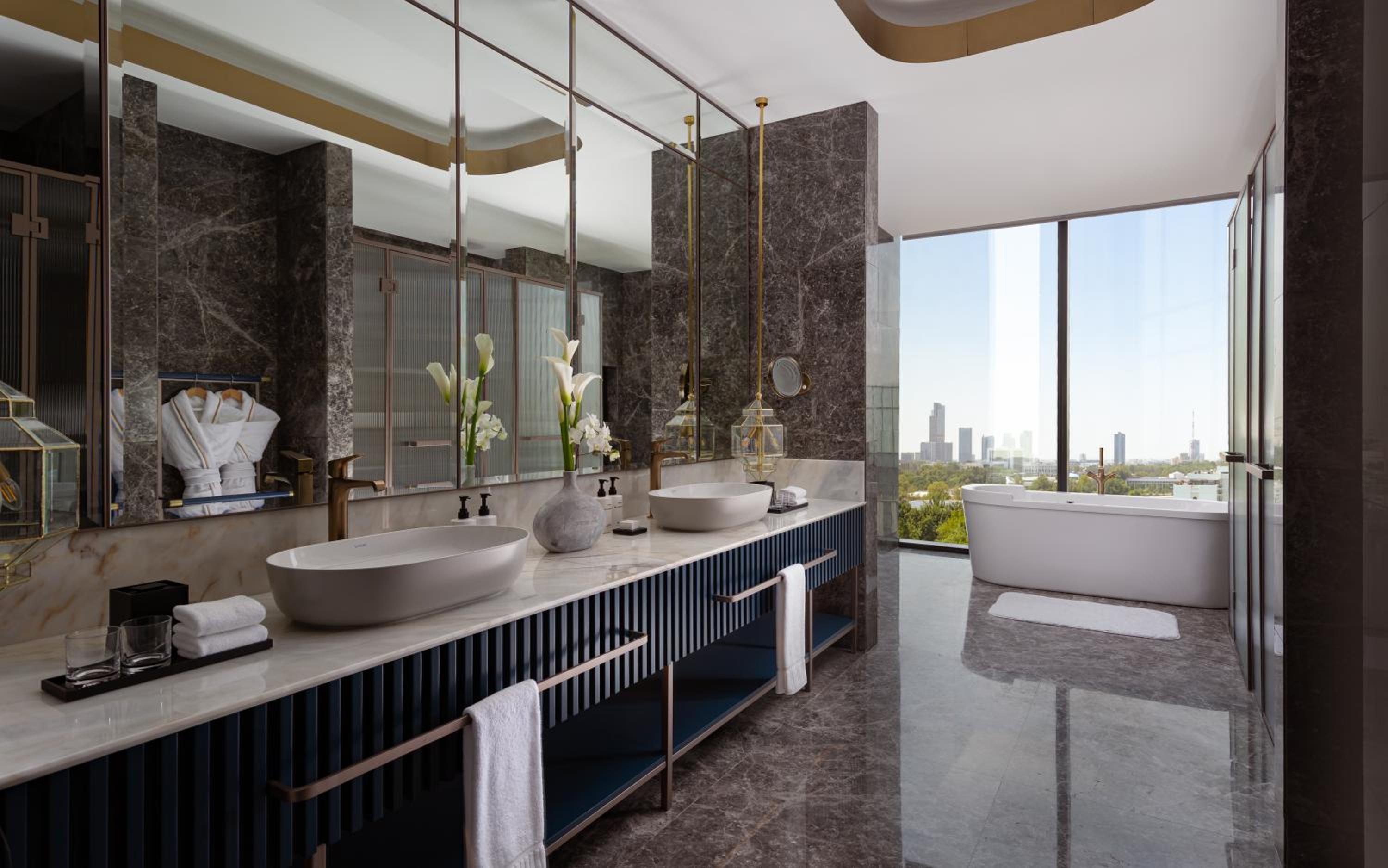 Presidential King Suite - Top Floor photo 2