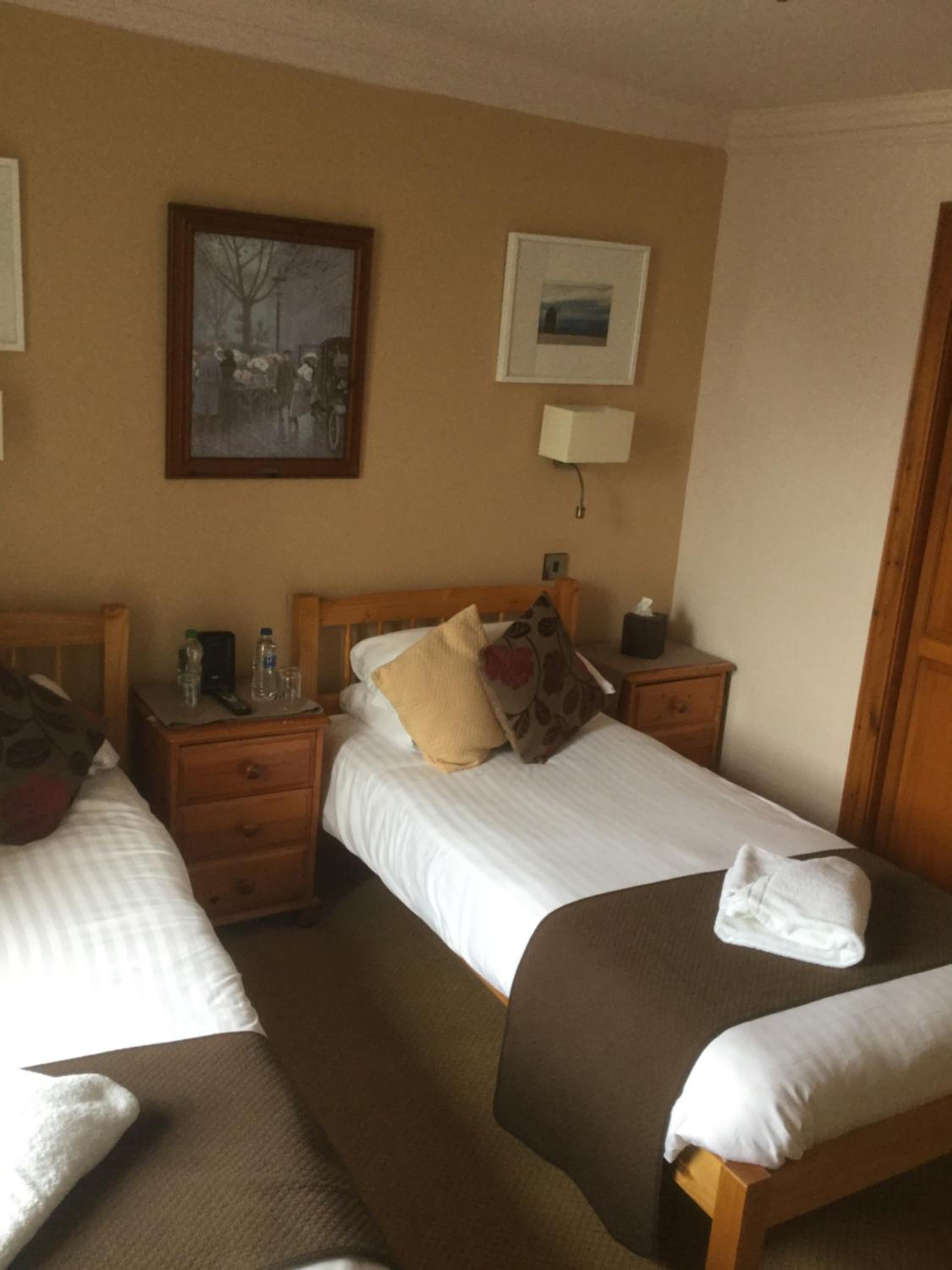 Standard Twin Room photo 3