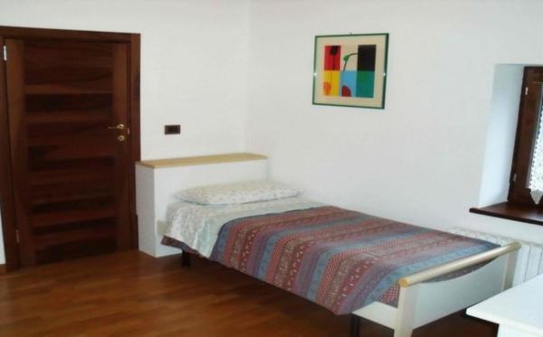Standard Twin Room With Shared Bathroom photo 1