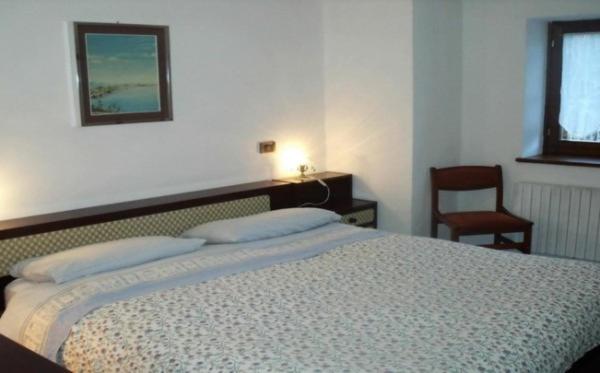 Standard Double Room With Shared Bathroom photo 1