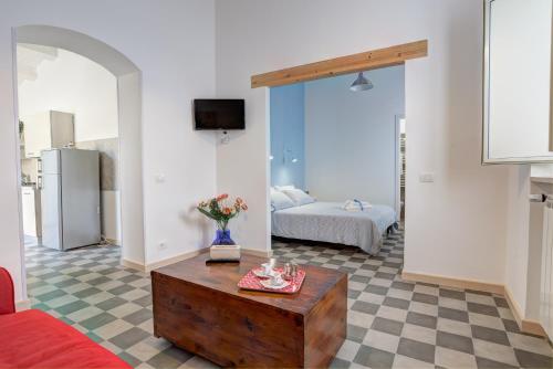 Triple Room with Terrace photo 2