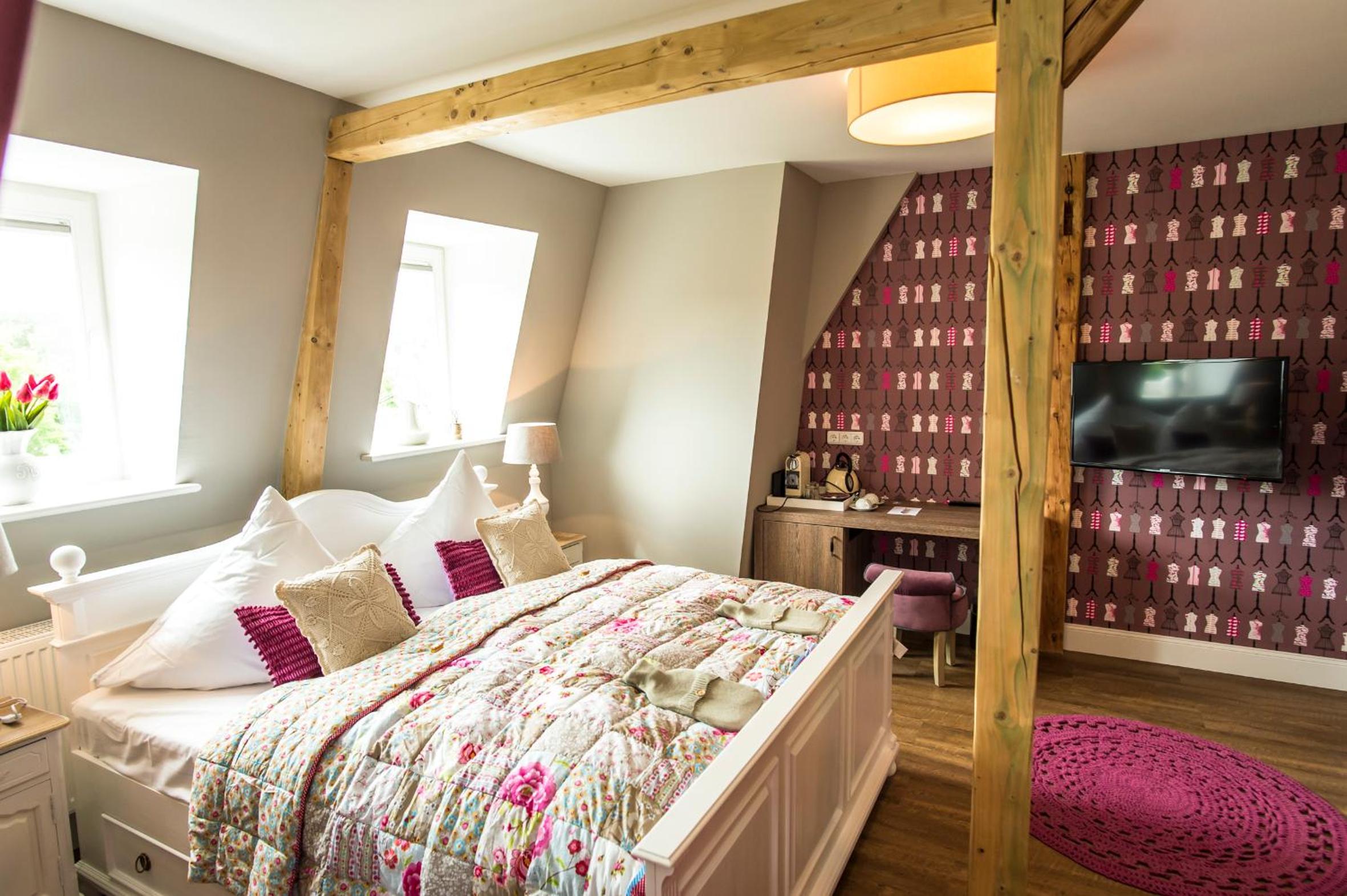 Double Room - Photo 9