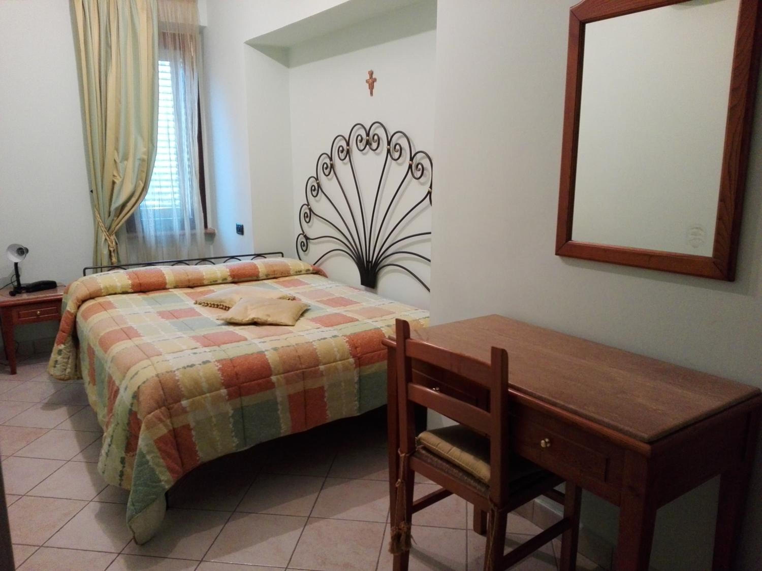 Single Room photo 1