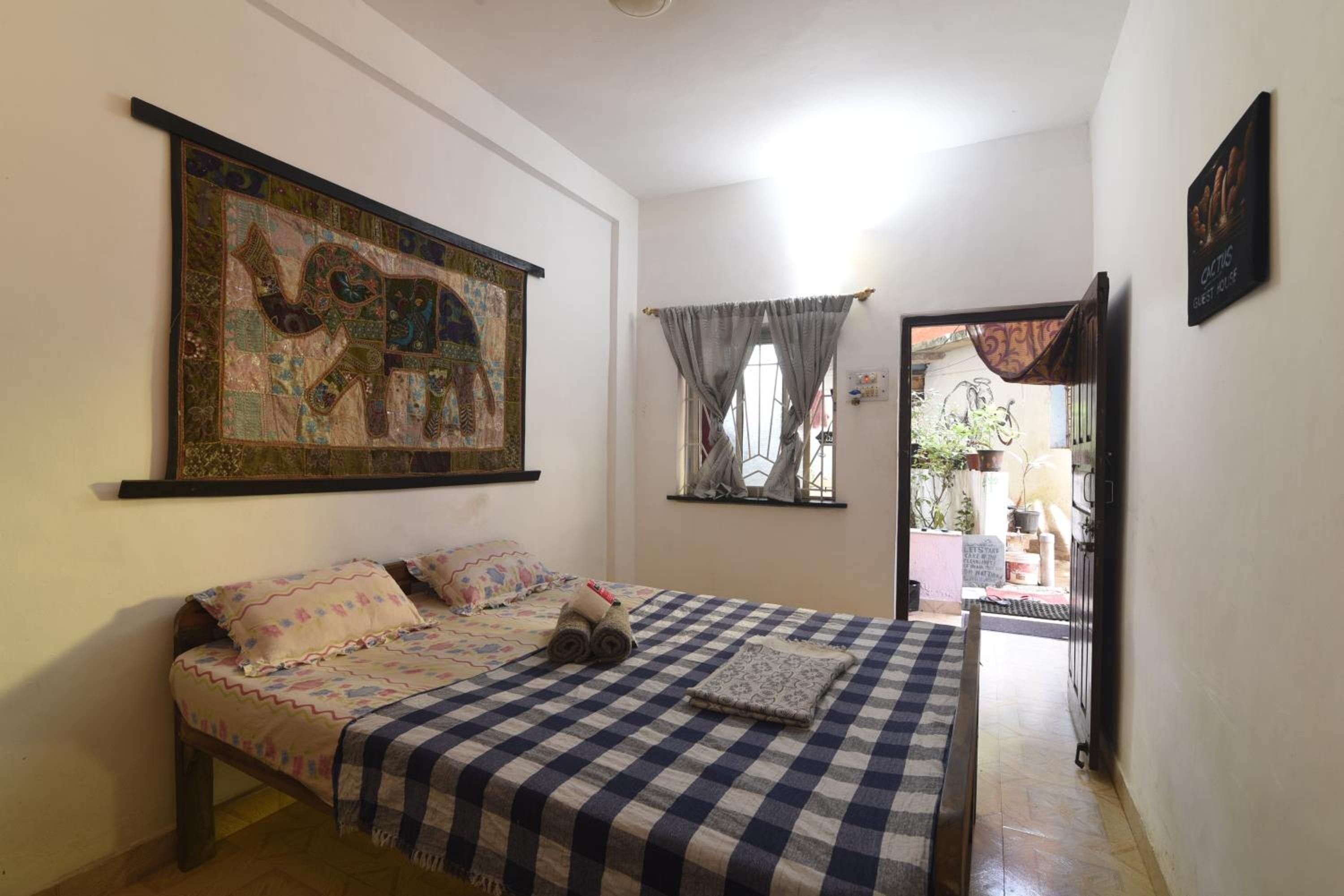 Ground Floor Double Room with Courtyard View
