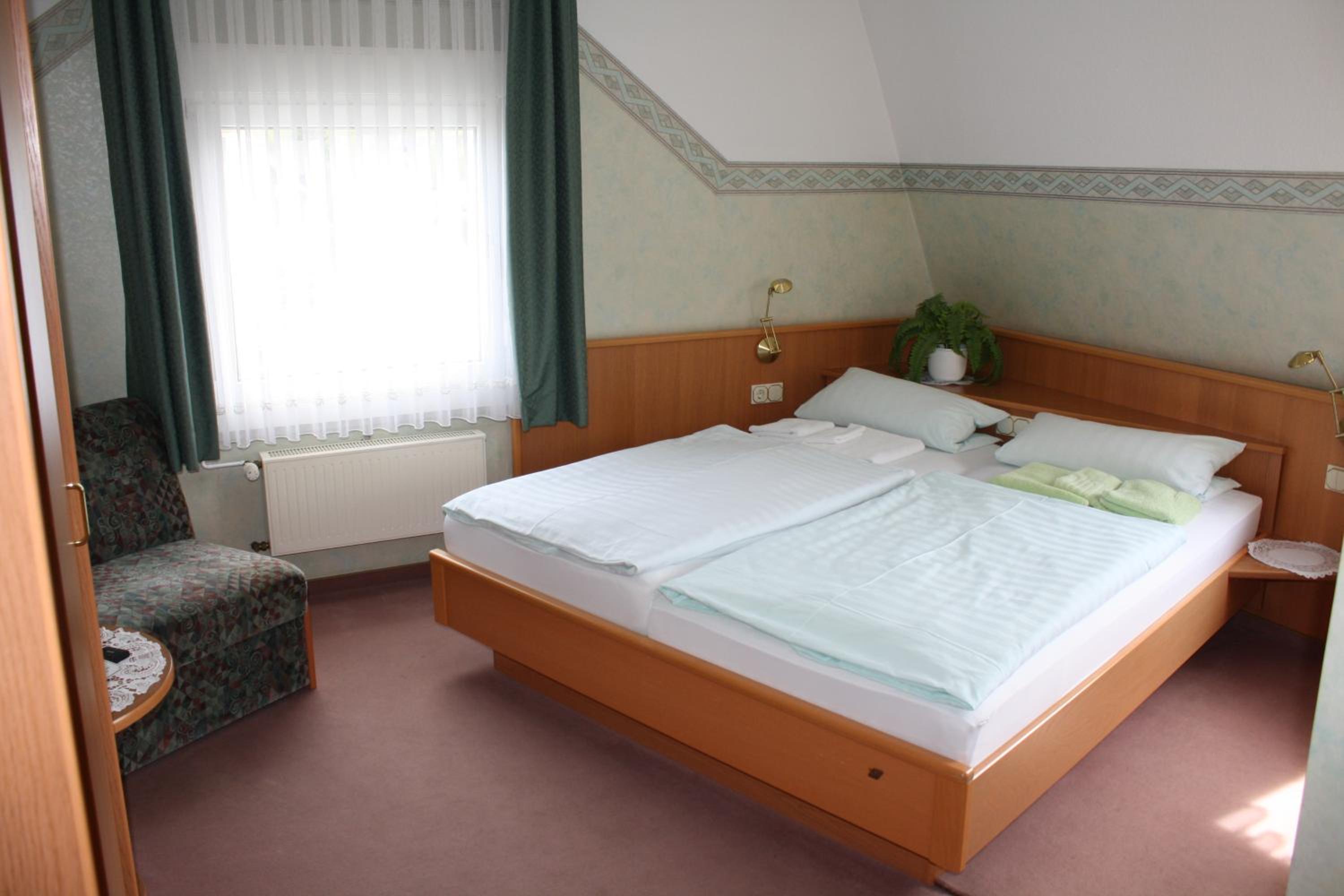 Double Room - Photo 10