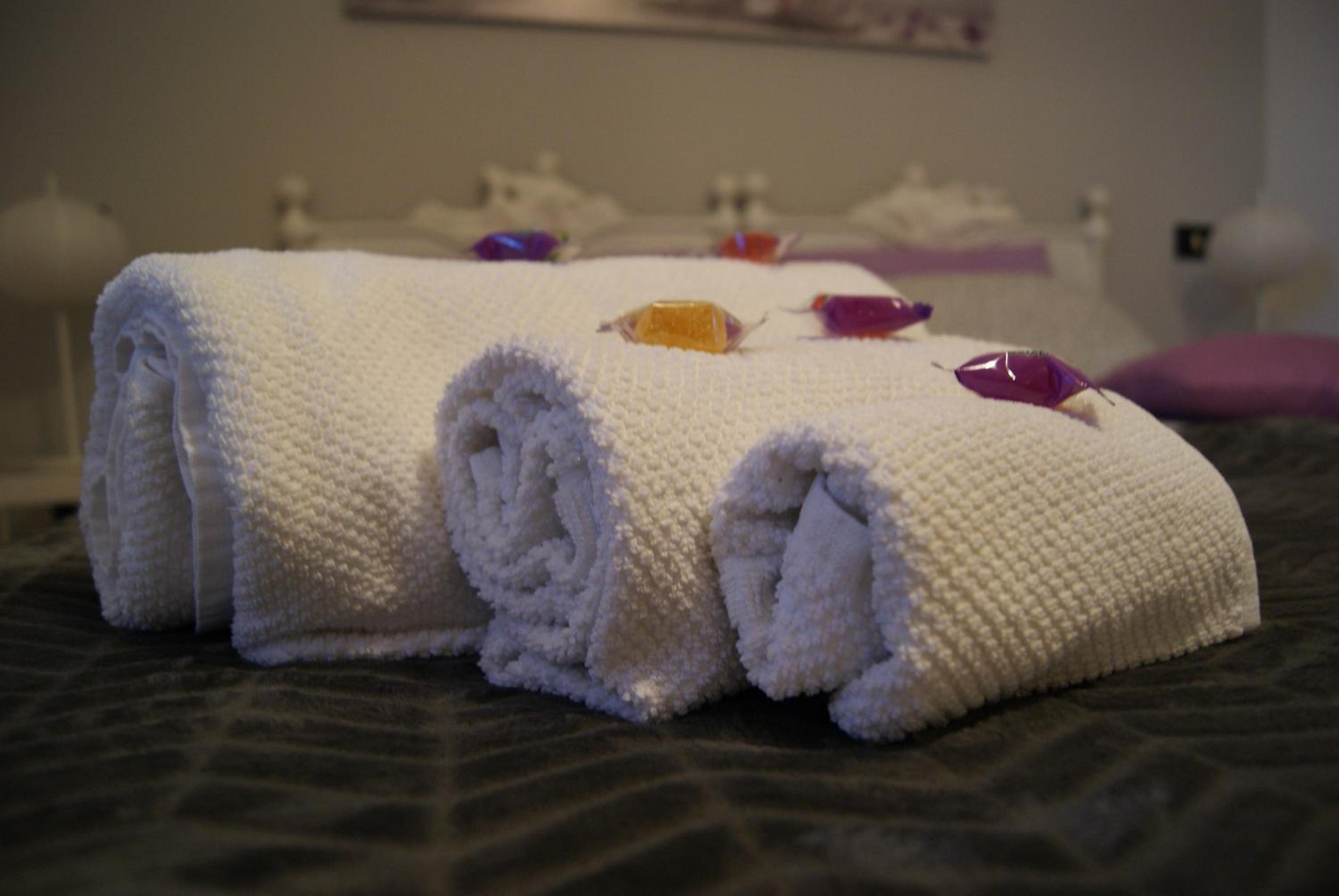 Deluxe Double Room with Balcony - Photo 22