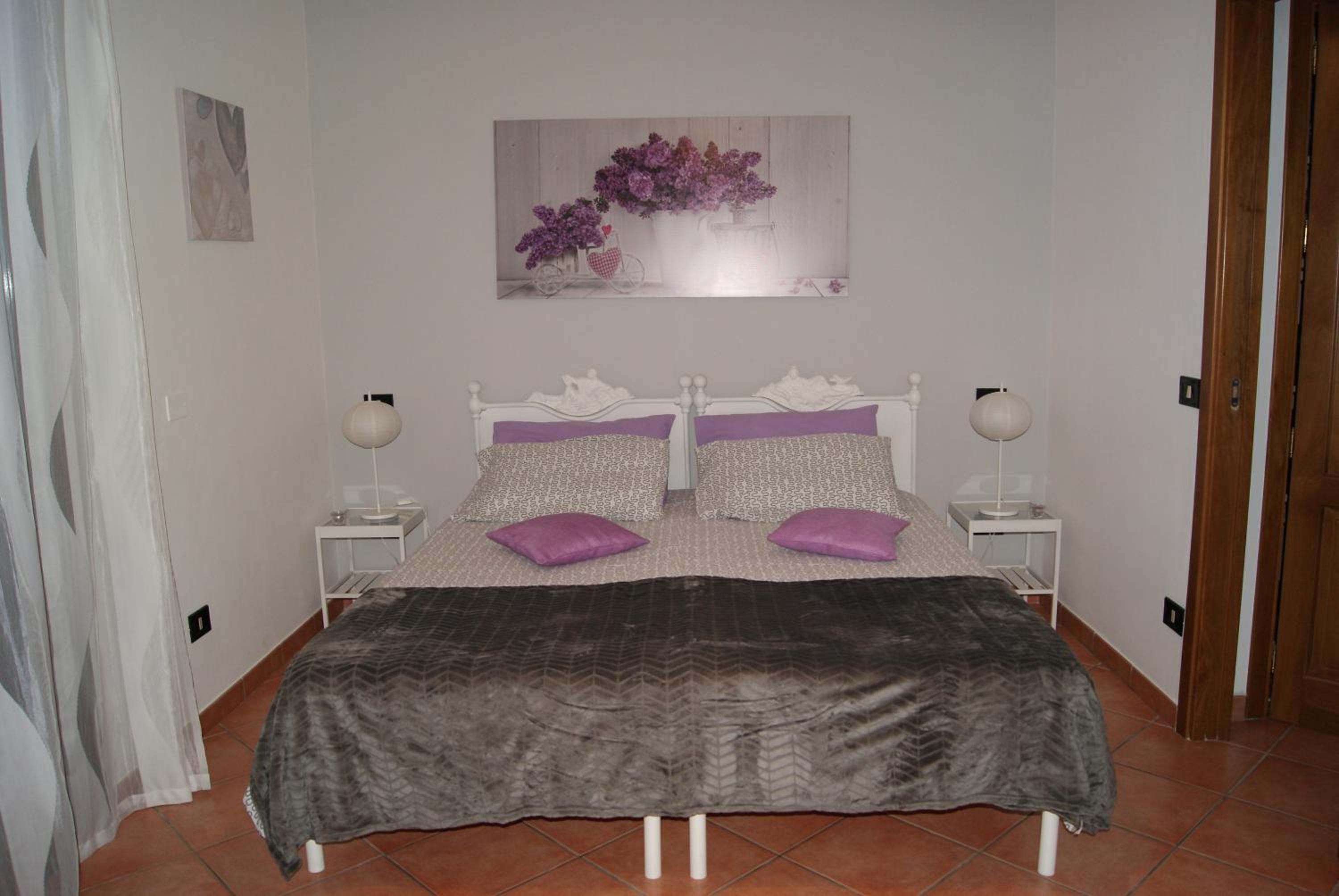 Deluxe Double Room with Balcony - Photo 23