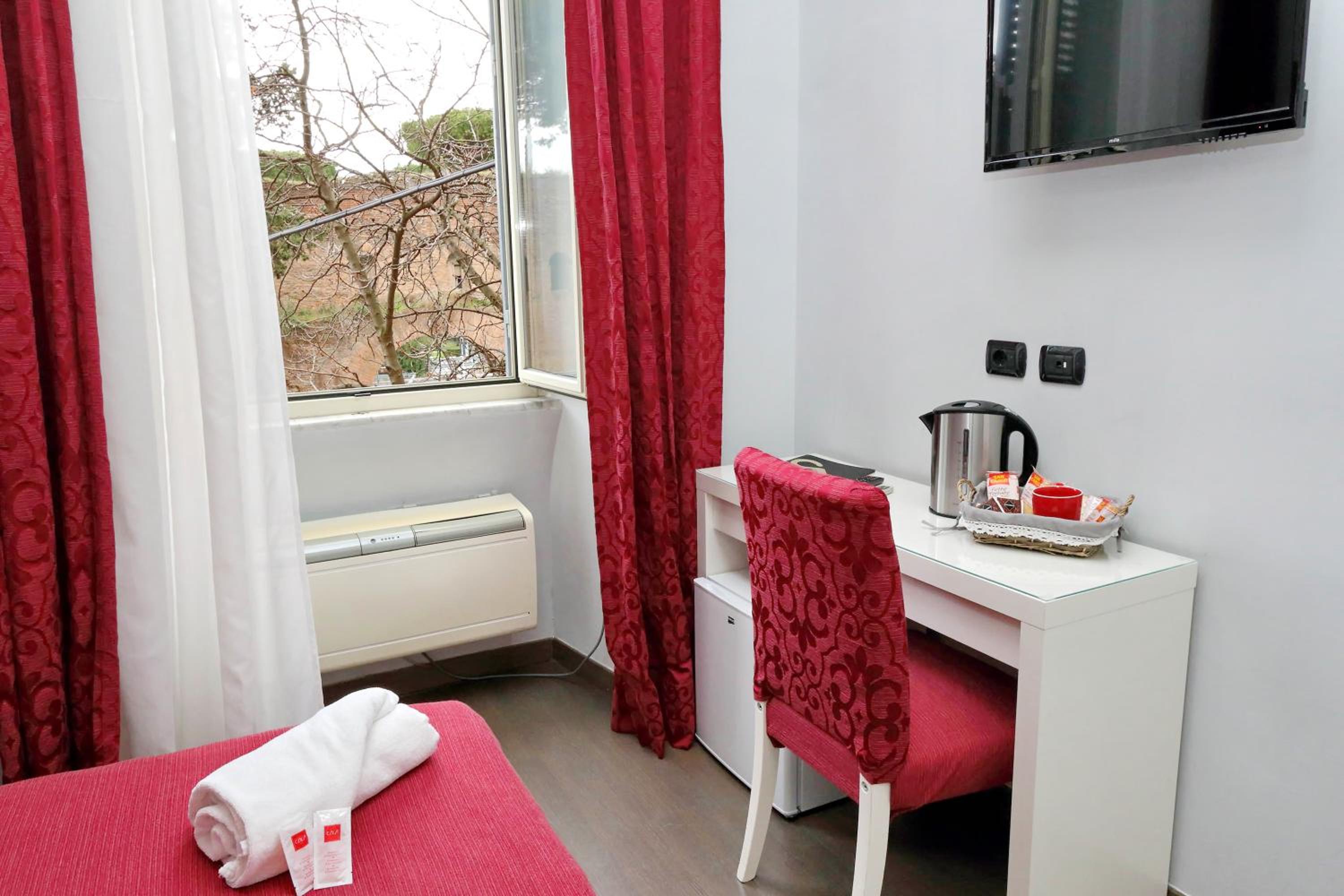 Double Room (1 Adult) photo 3