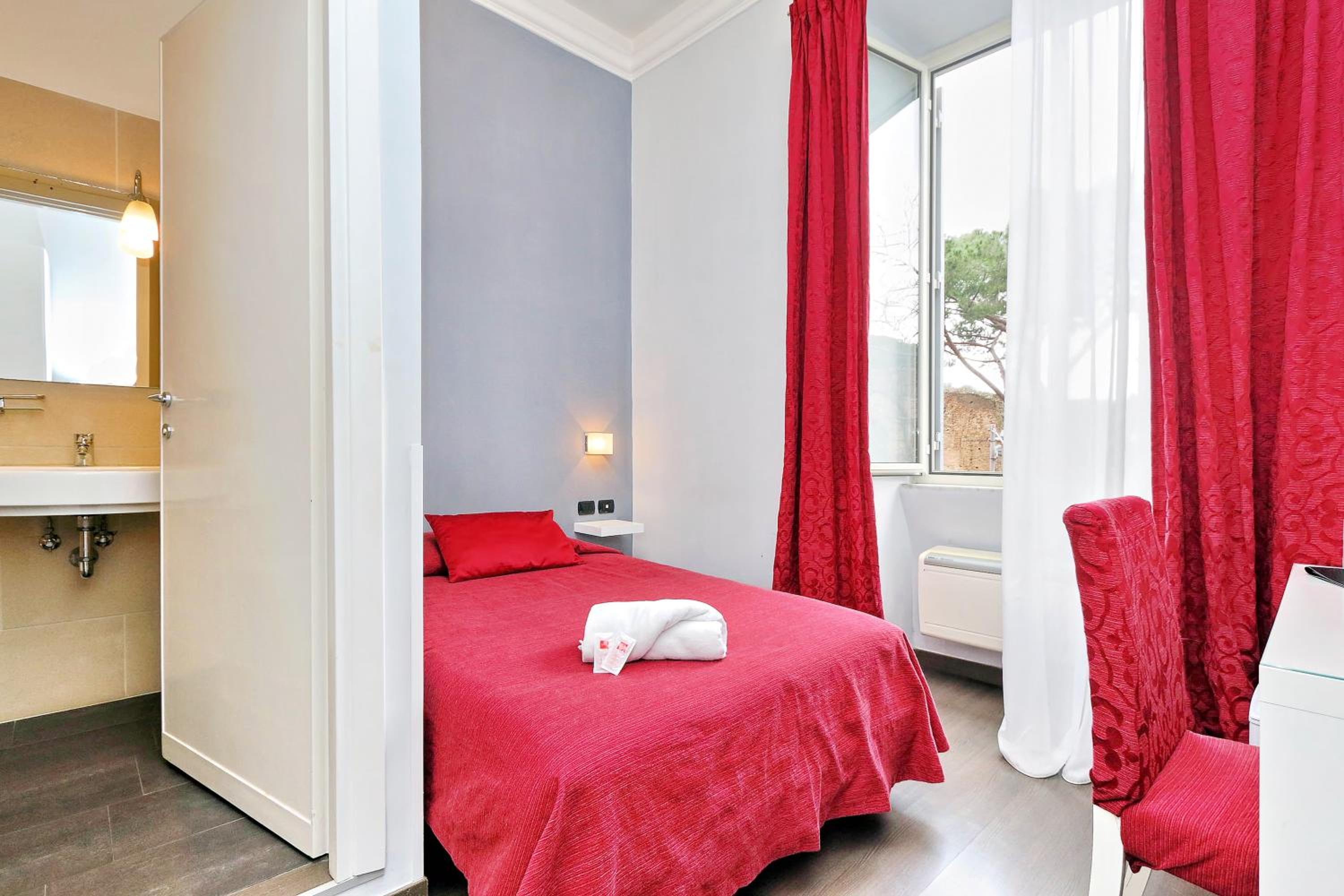 Double Room (1 Adult) photo 1