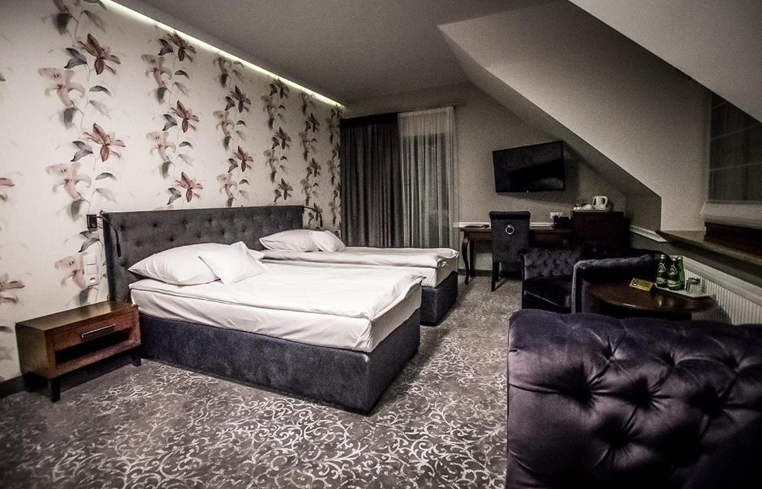 Large Double or Twin Room photo 3