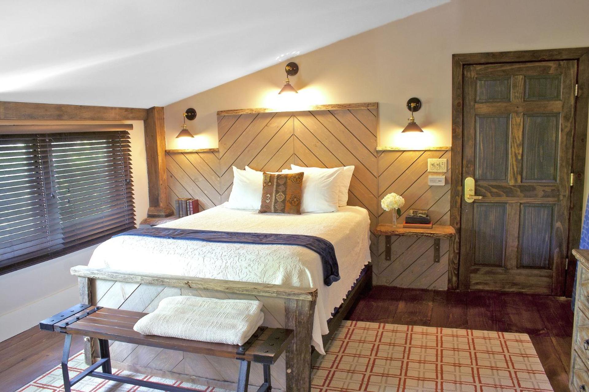 Standard Queen Room photo 1