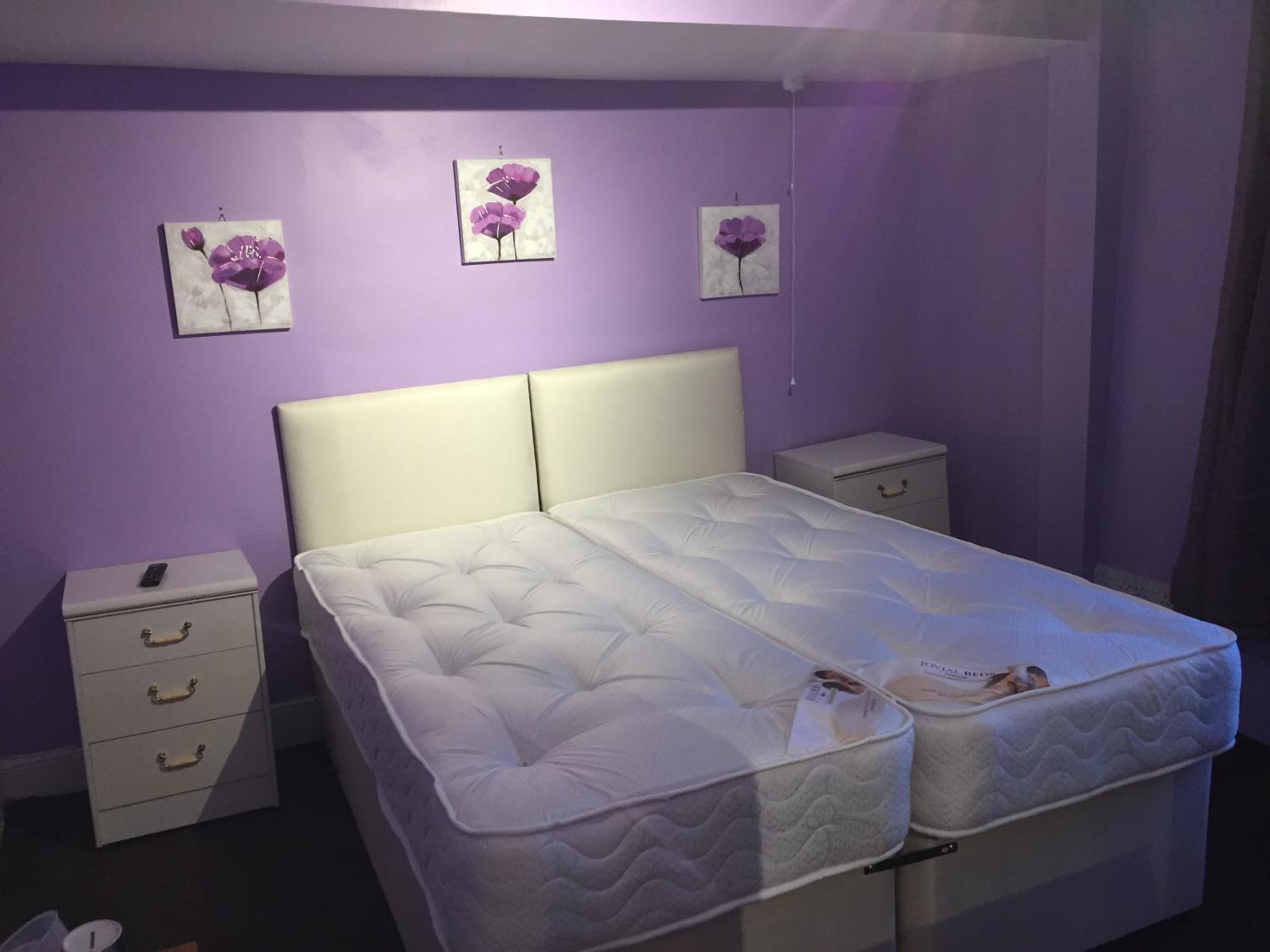 Double or Twin Room with Shared Bathroom