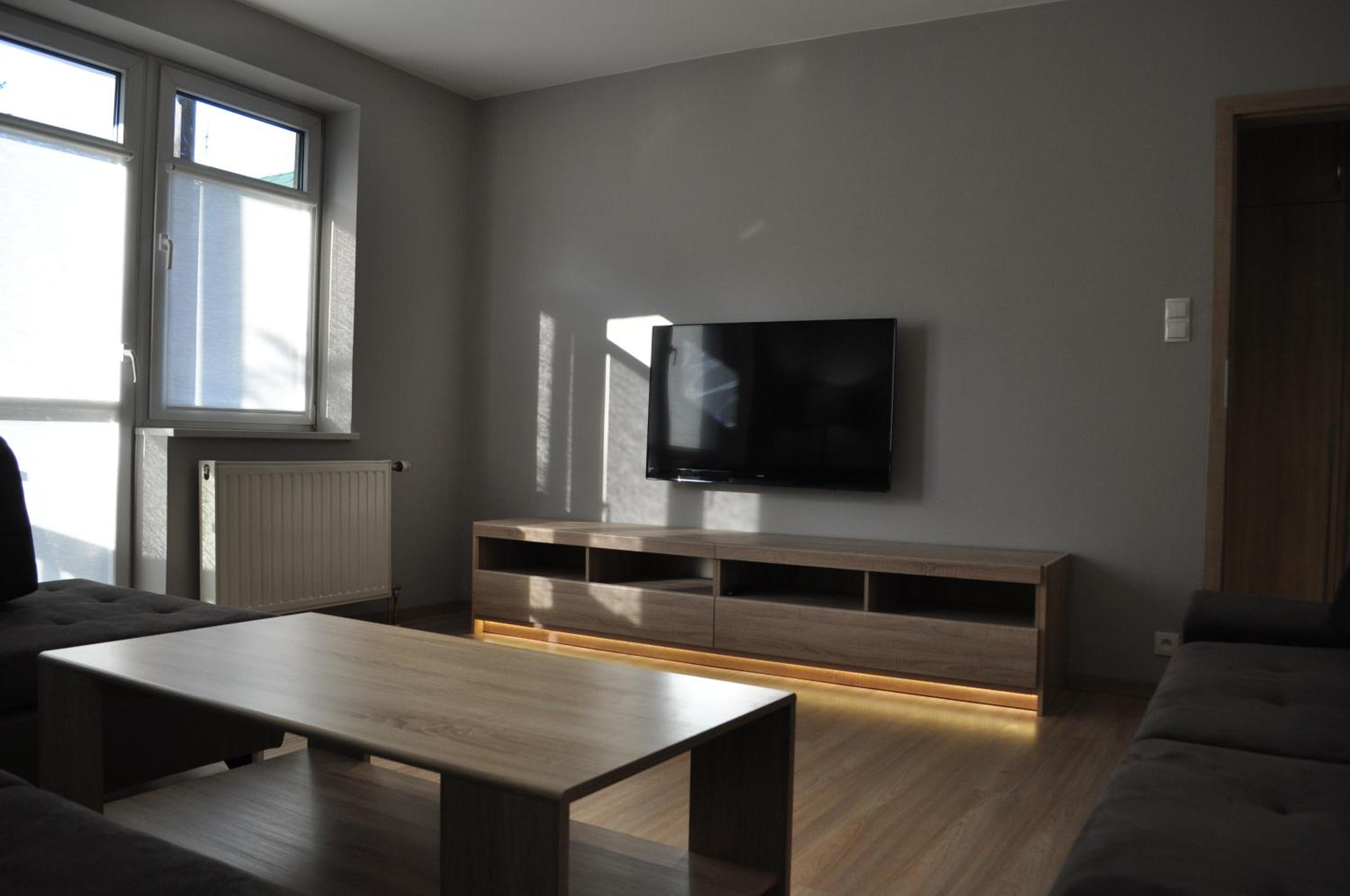 One-Bedroom Apartment (6 Adults) photo 2