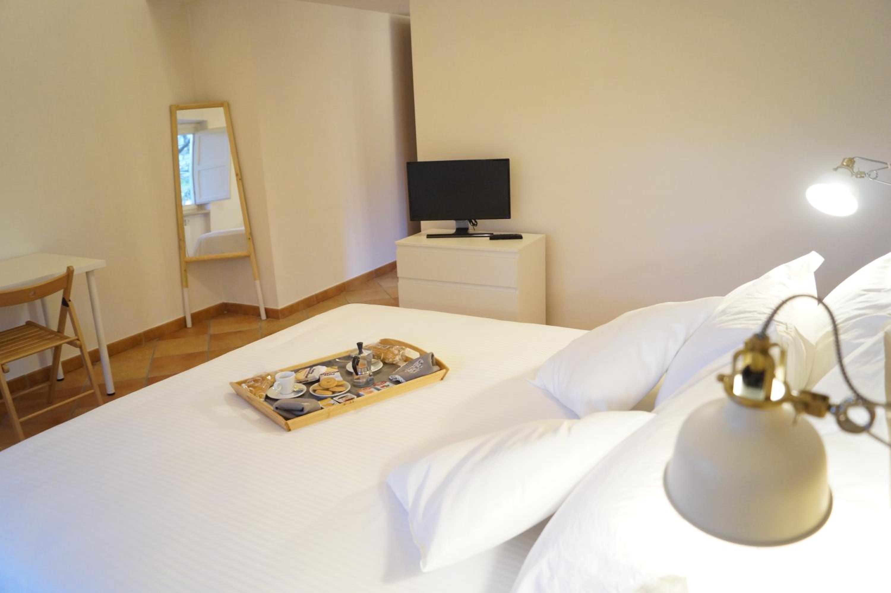 Double Room - Photo 25