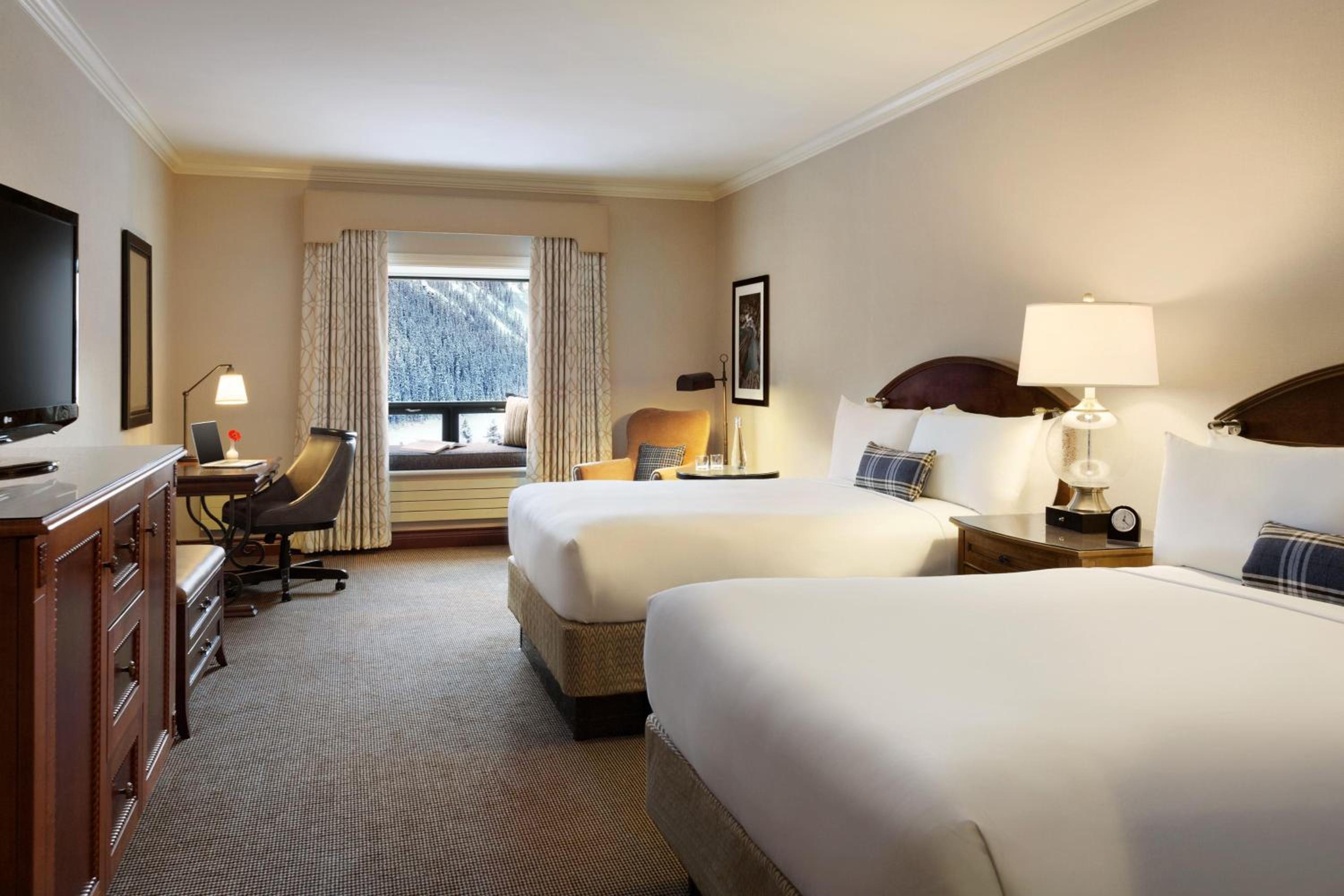 Deluxe Queen Room with Two Queen Beds - Mount Temple Wing - Photo 1