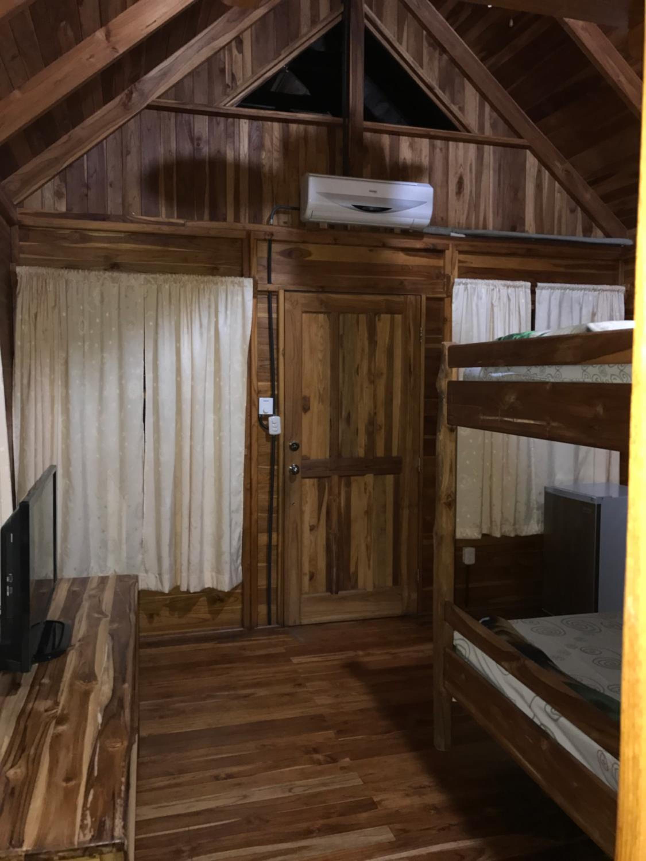 Family Room with Private Bathroom photo 3