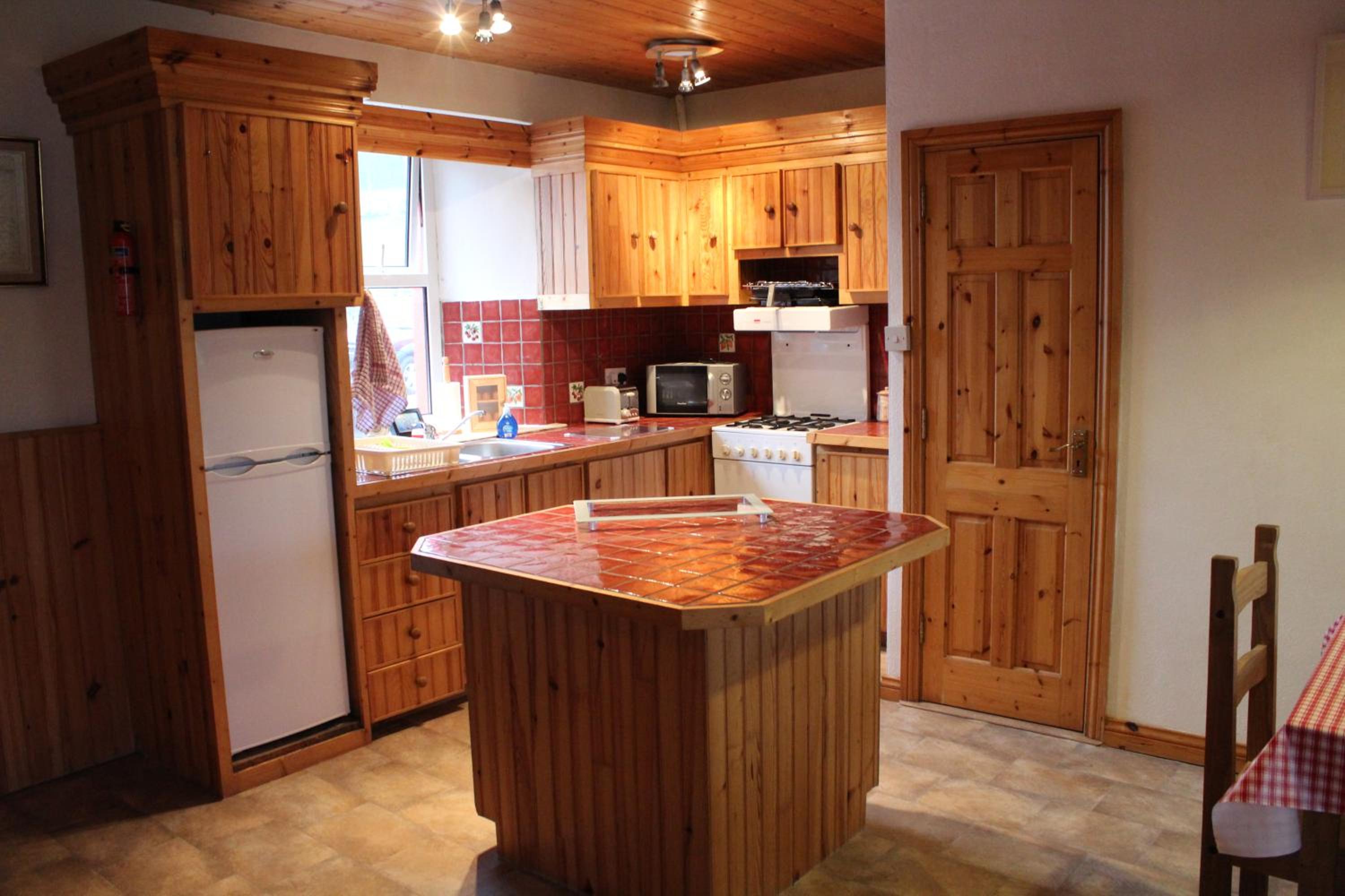 Two-Bedroom House - Photo 24
