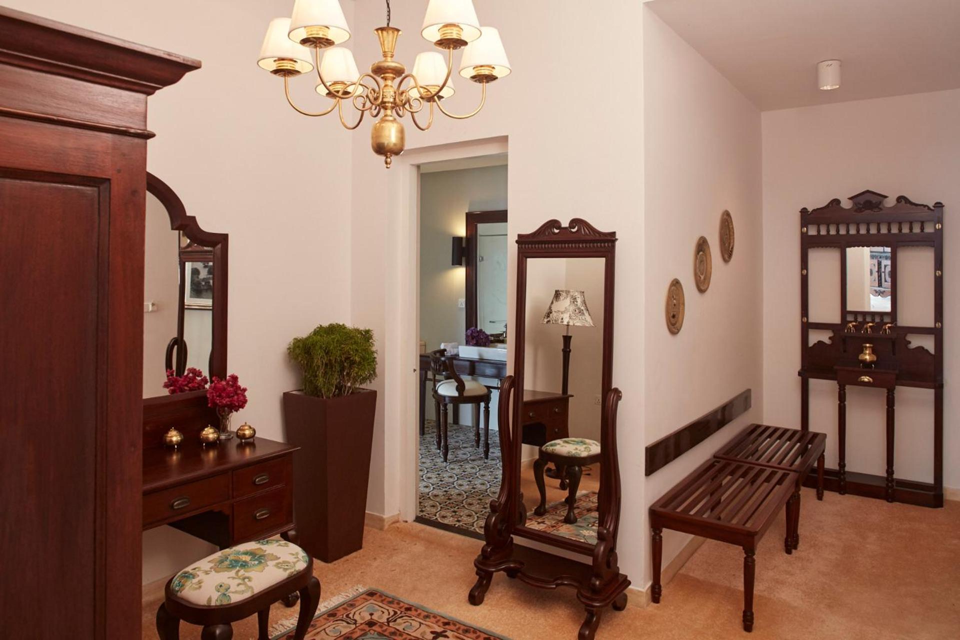 Royal Suite Lake View - Photo 3