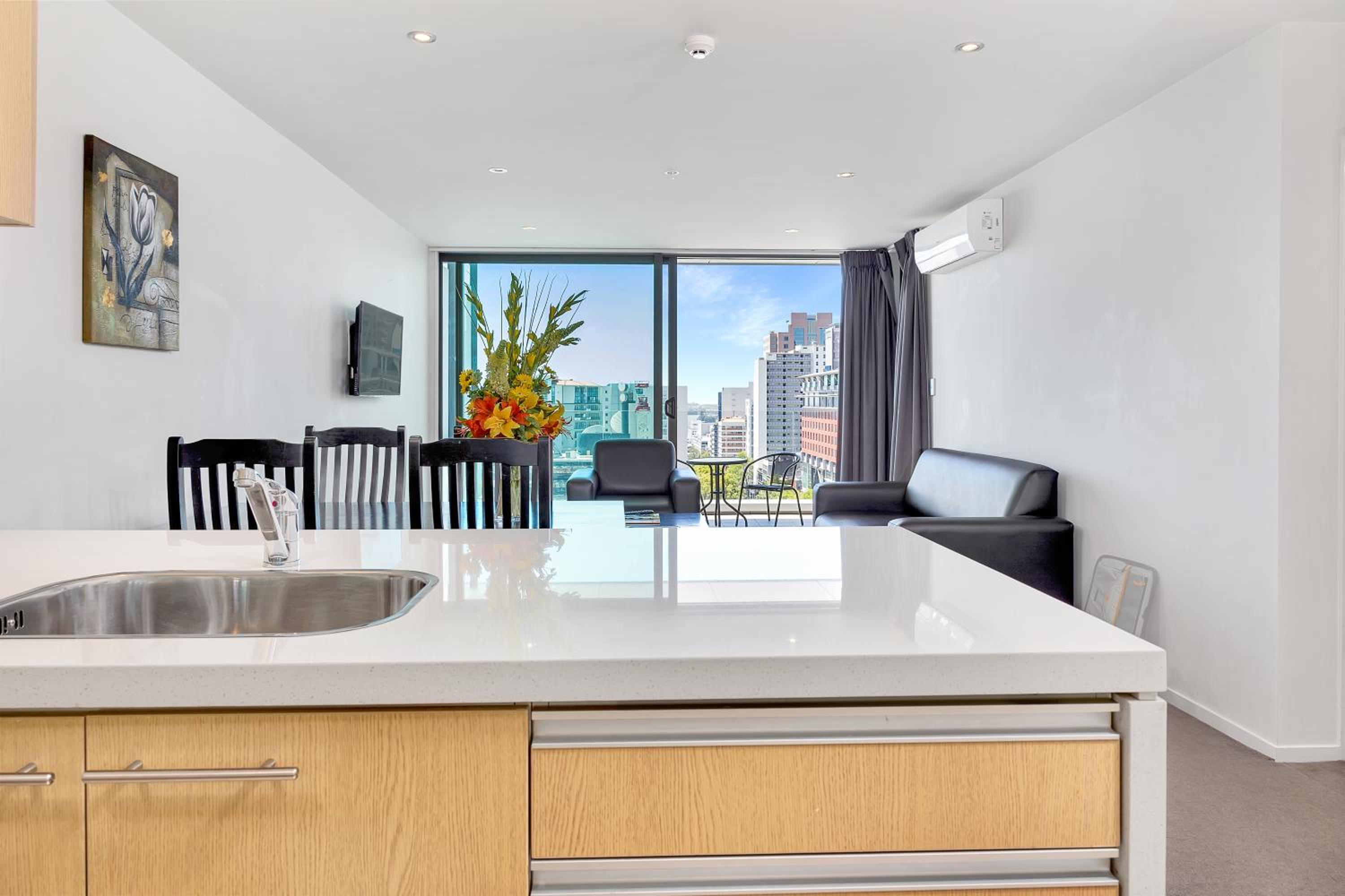One-Bedroom Executive Suite  - Photo 4