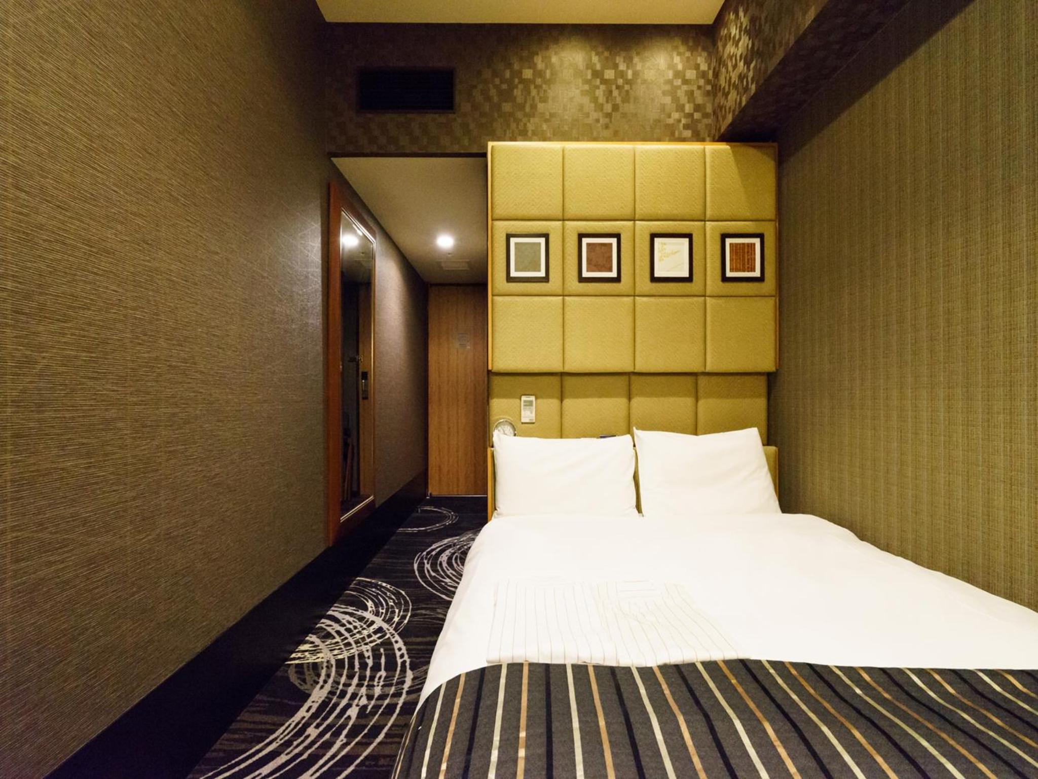Double Room - Non-Smoking - Photo 3