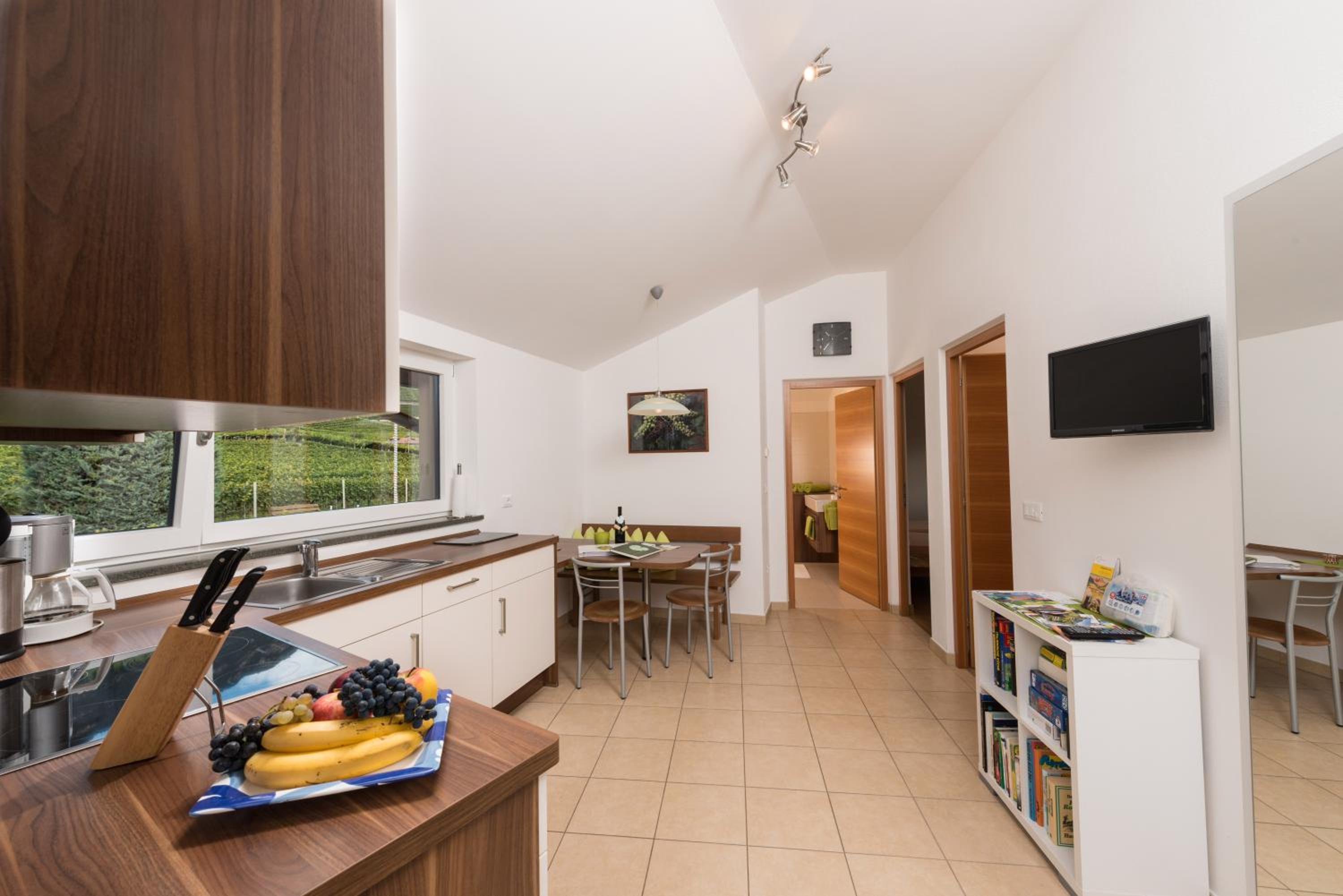 Apartment with Lake View photo 3