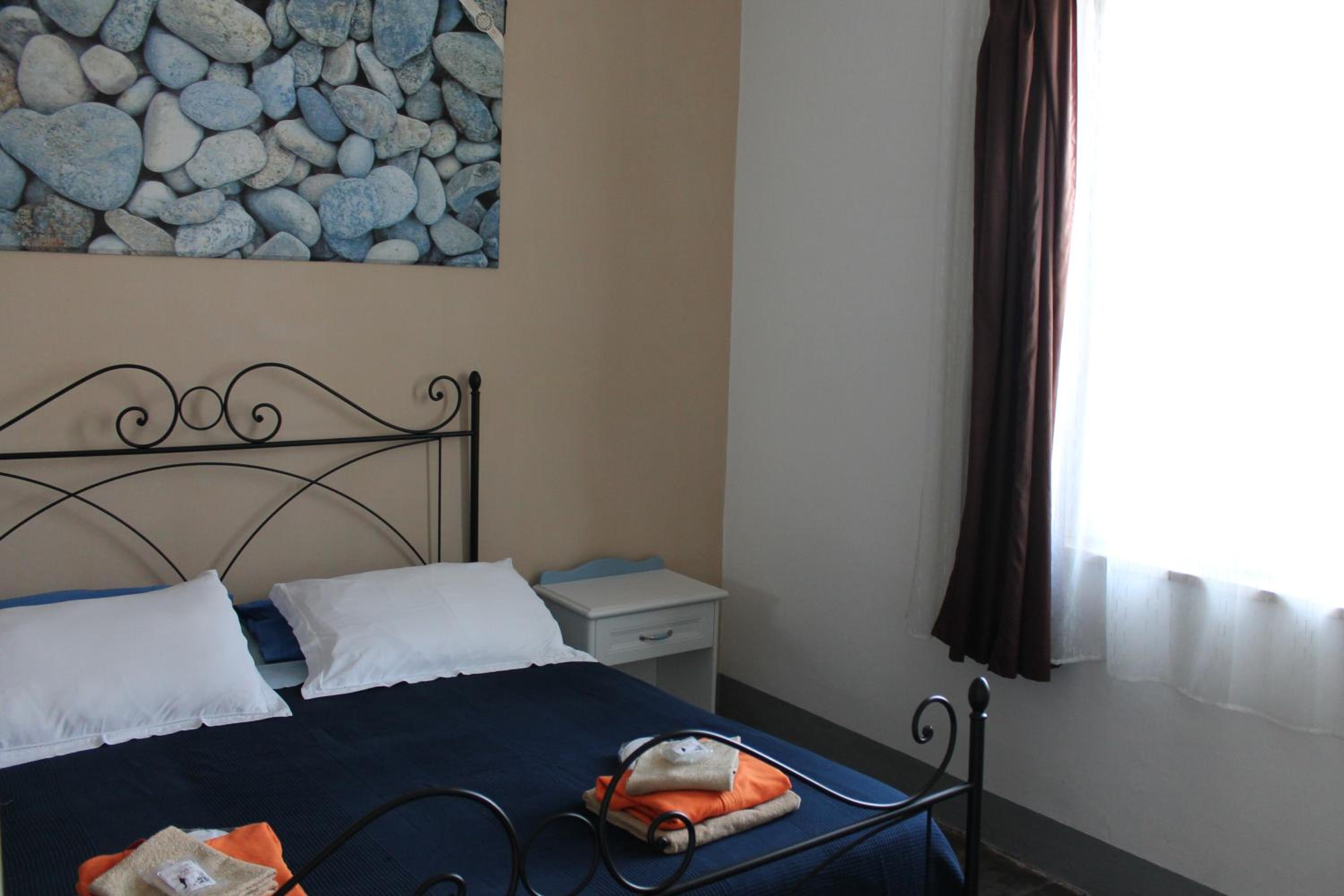 Triple Room with Private External Bathroom photo 1