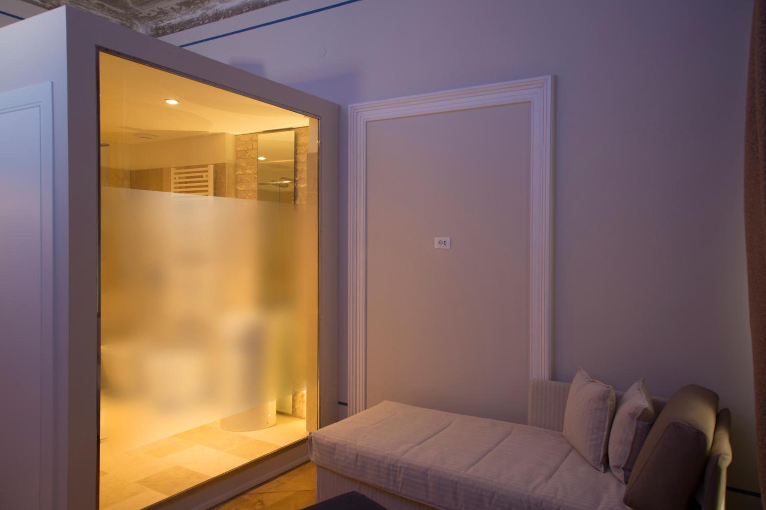 Superior Triple Room - Photo 7