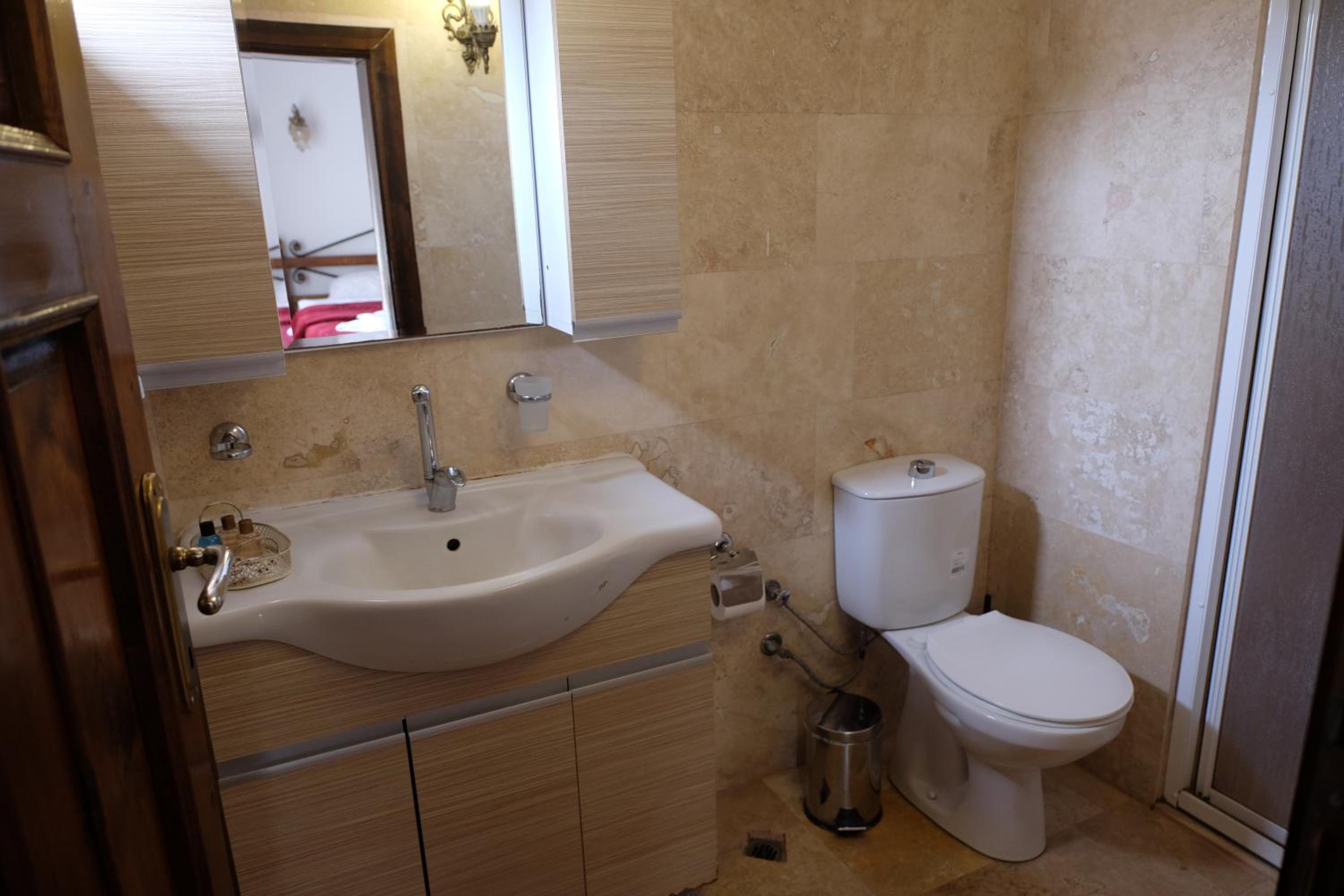 Luxury Triple Room - Photo 5