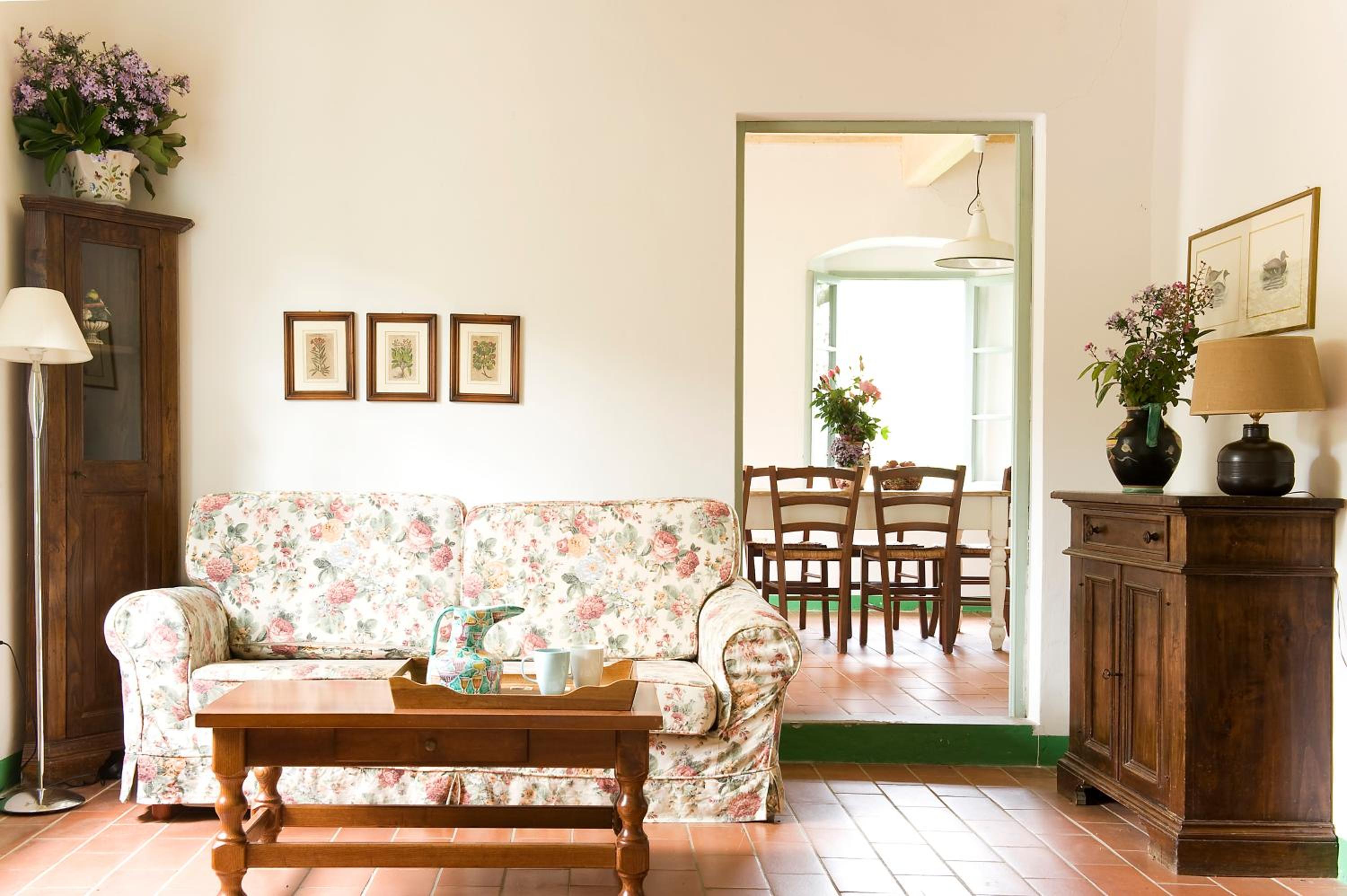 Villa photo 1