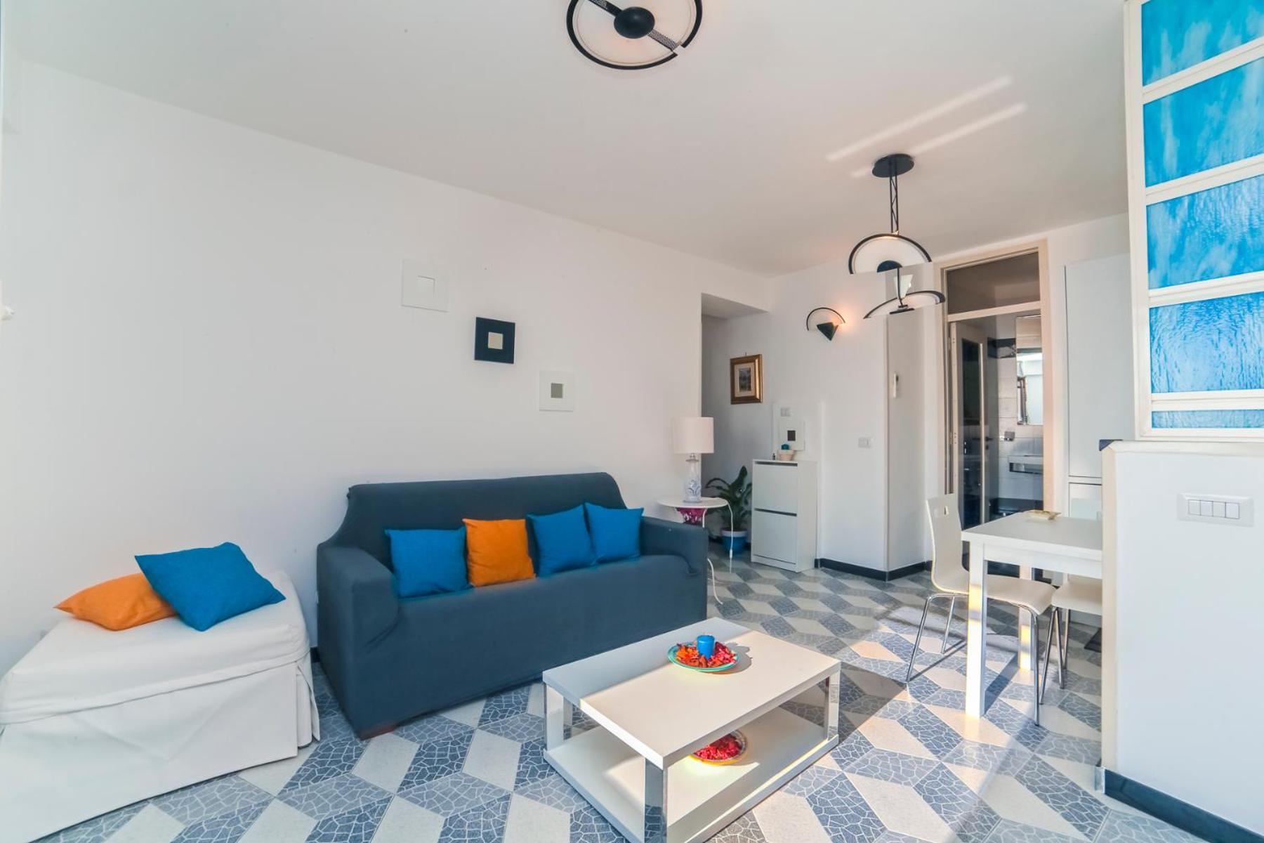Double Room - Photo 5