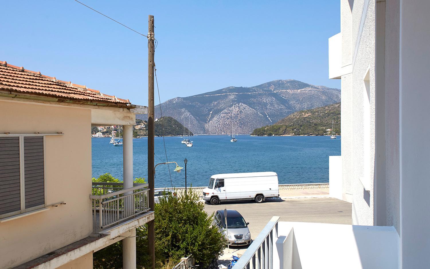 Double Room with Side Sea View photo 2