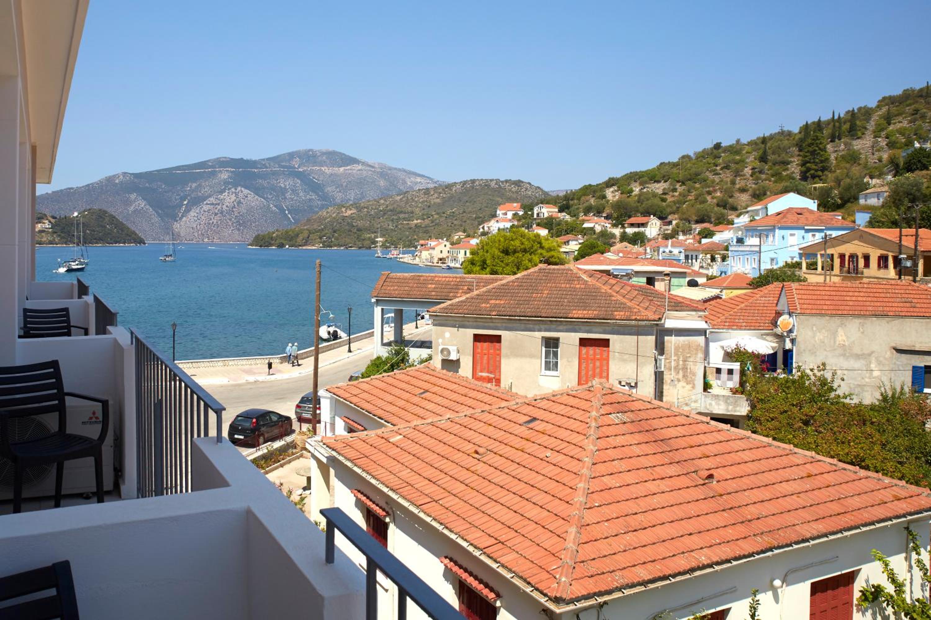 Twin Room with Side Sea View photo 3