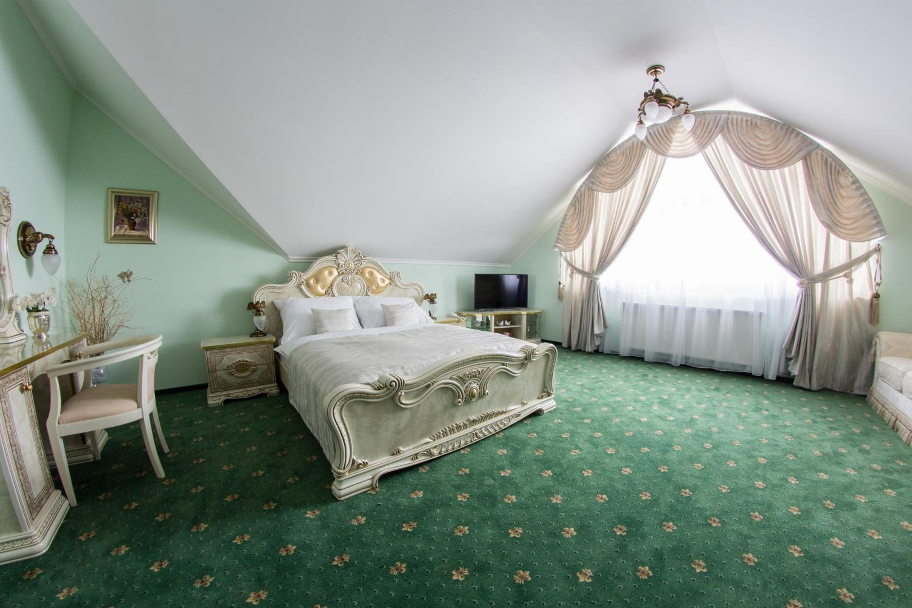 Deluxe Apartment